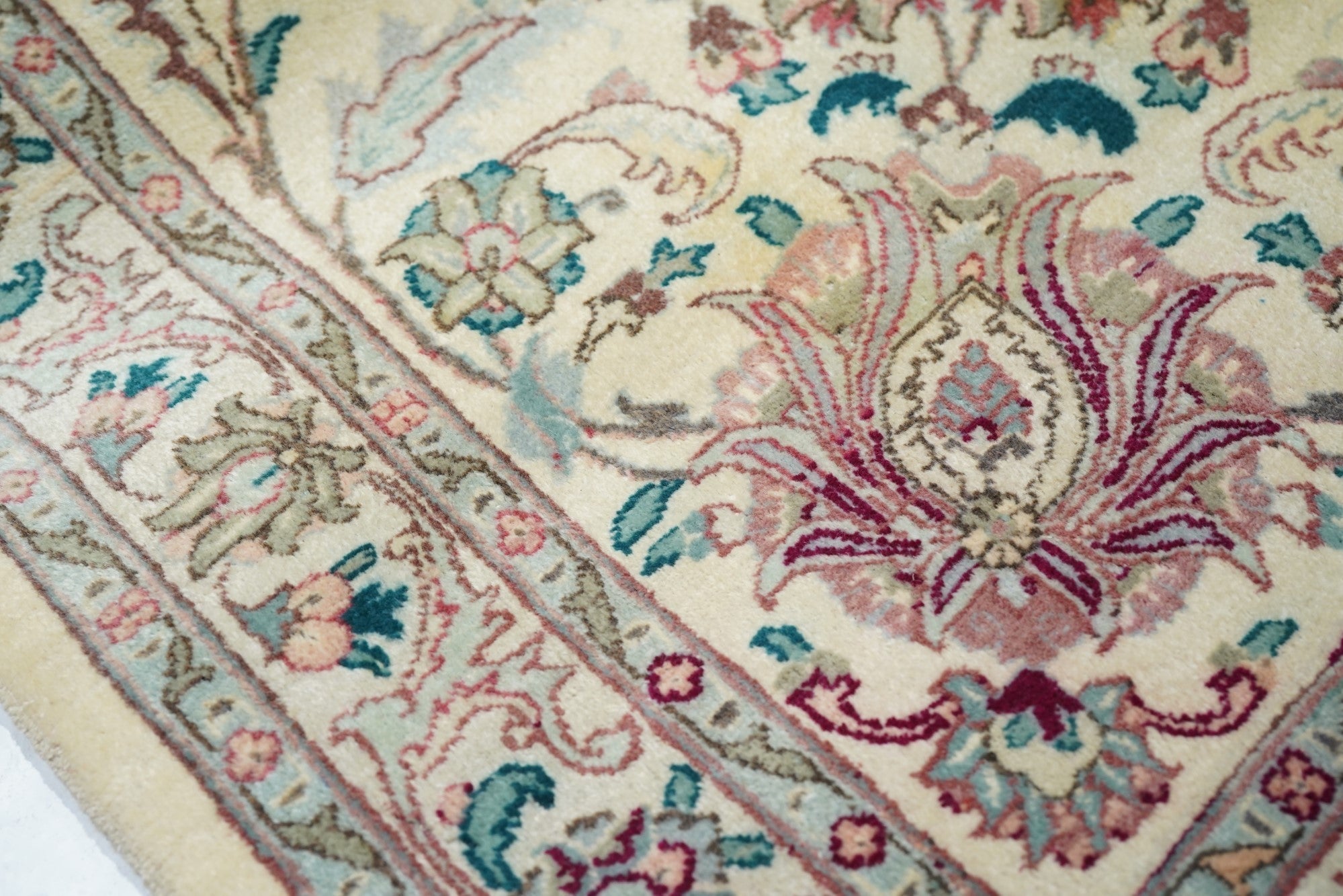 Fine Vintage Kashan Rug 11'6'' x 17'10''