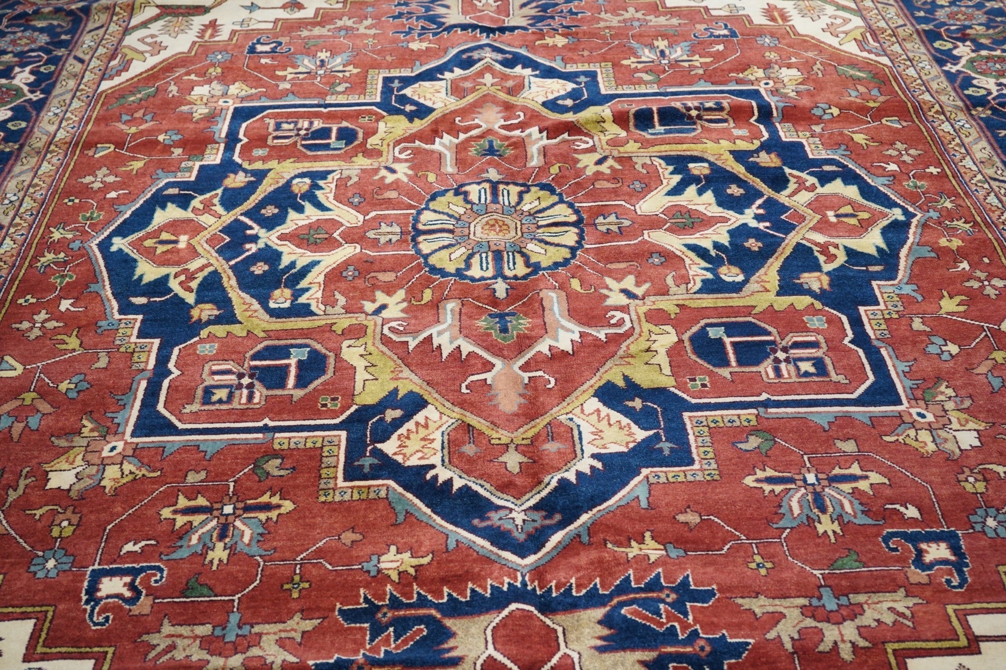 Heriz Design Rug 11'7'' x 18'0"