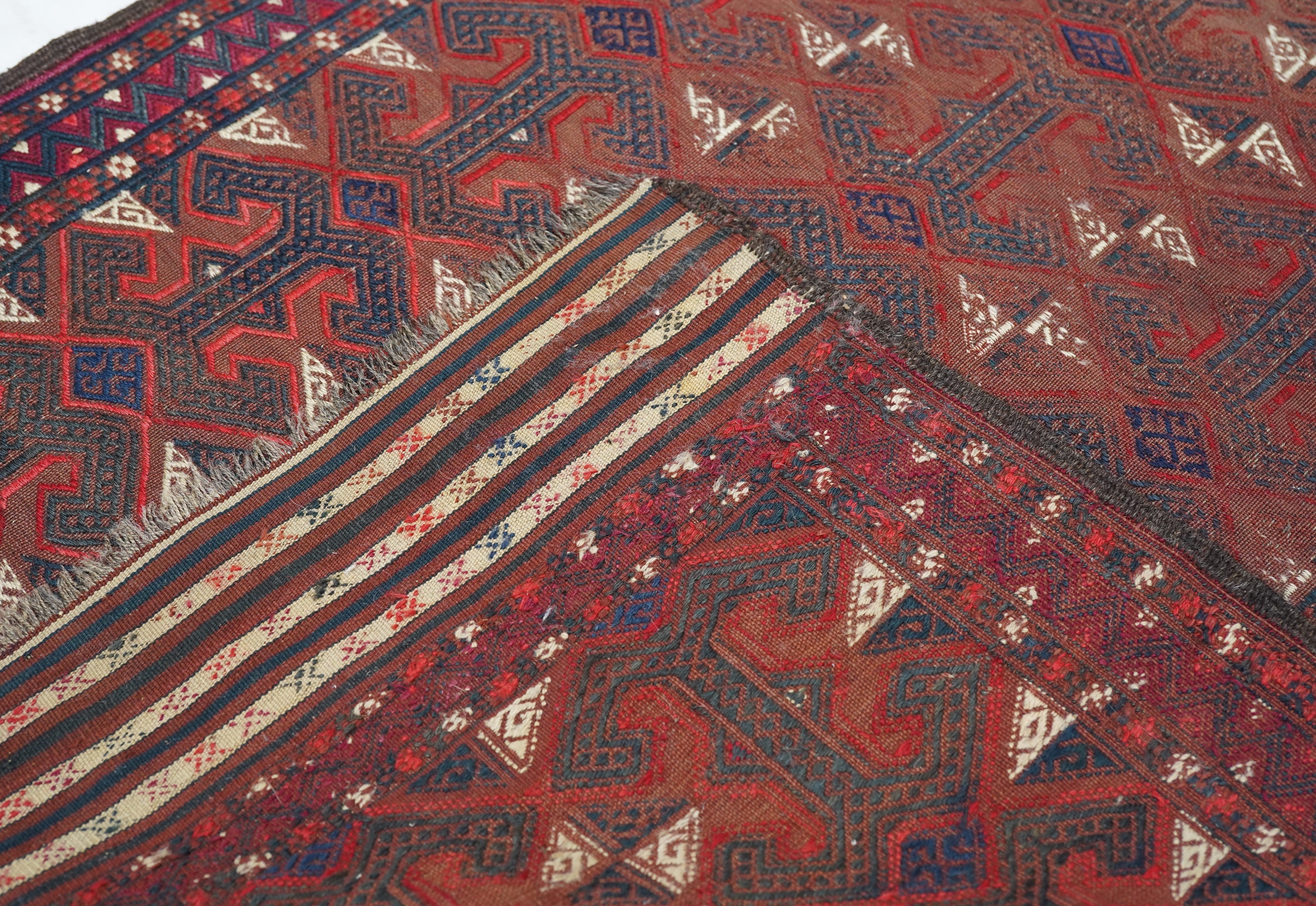 Vintage Kilim Rug 3'4'' x 4'11''