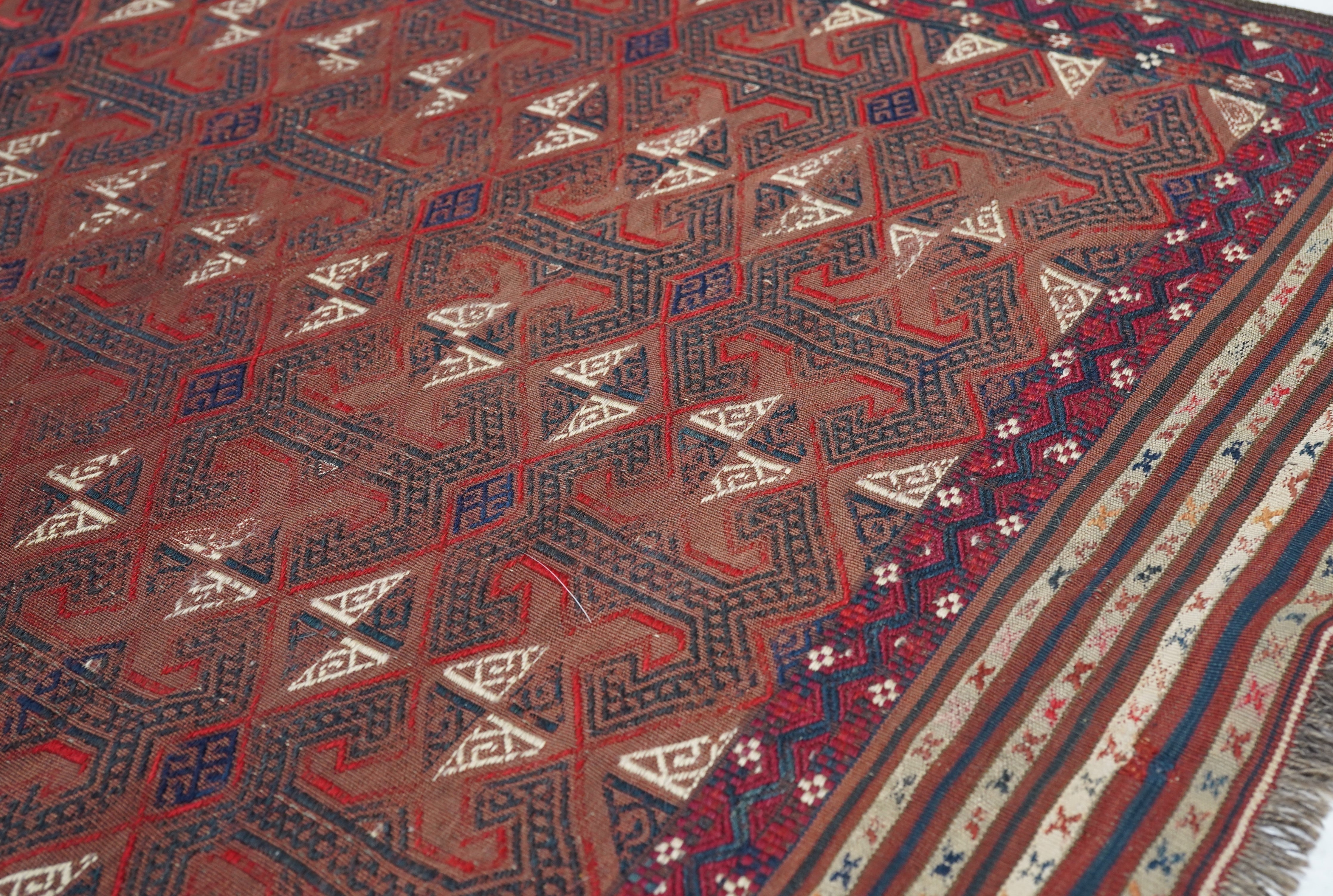 Vintage Kilim Rug 3'4'' x 4'11''