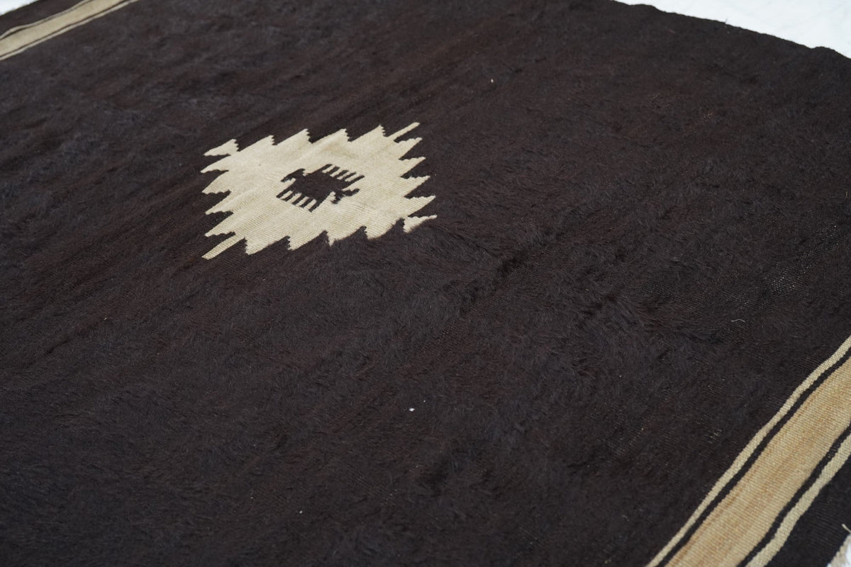 Vintage Moroccan Kilim Rug 4'5'' x 5'4''