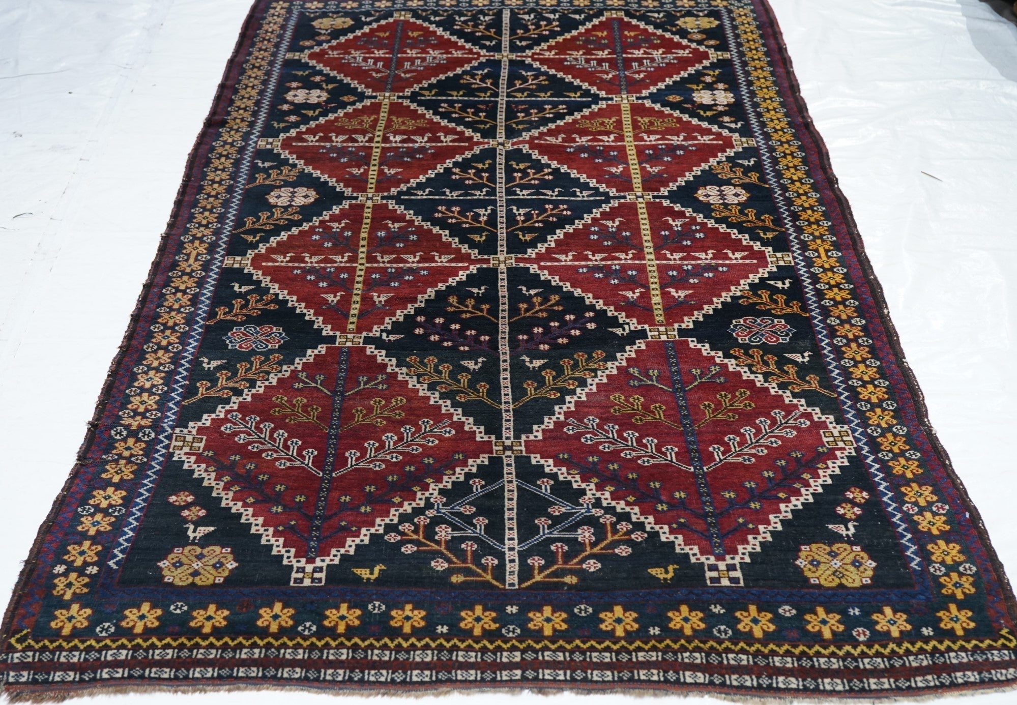 Antique Shiraz Rug 4'7'' x 8'5''