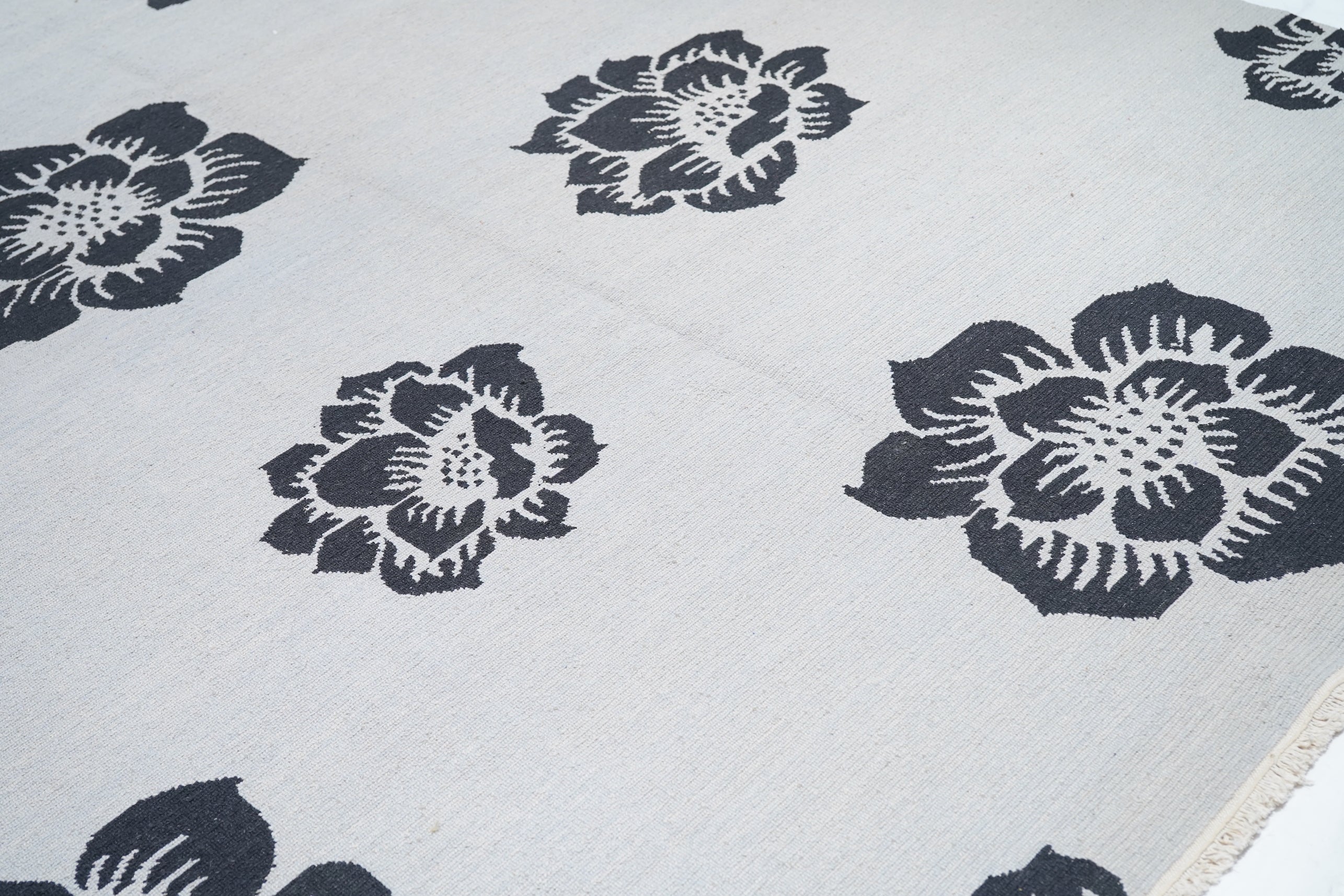 Sumak Rug 8' 0" x 10' 0"