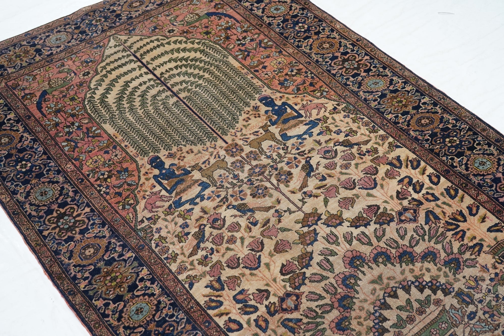 Antique Farahan Sarouk Rug 3'9'' x 6'3''