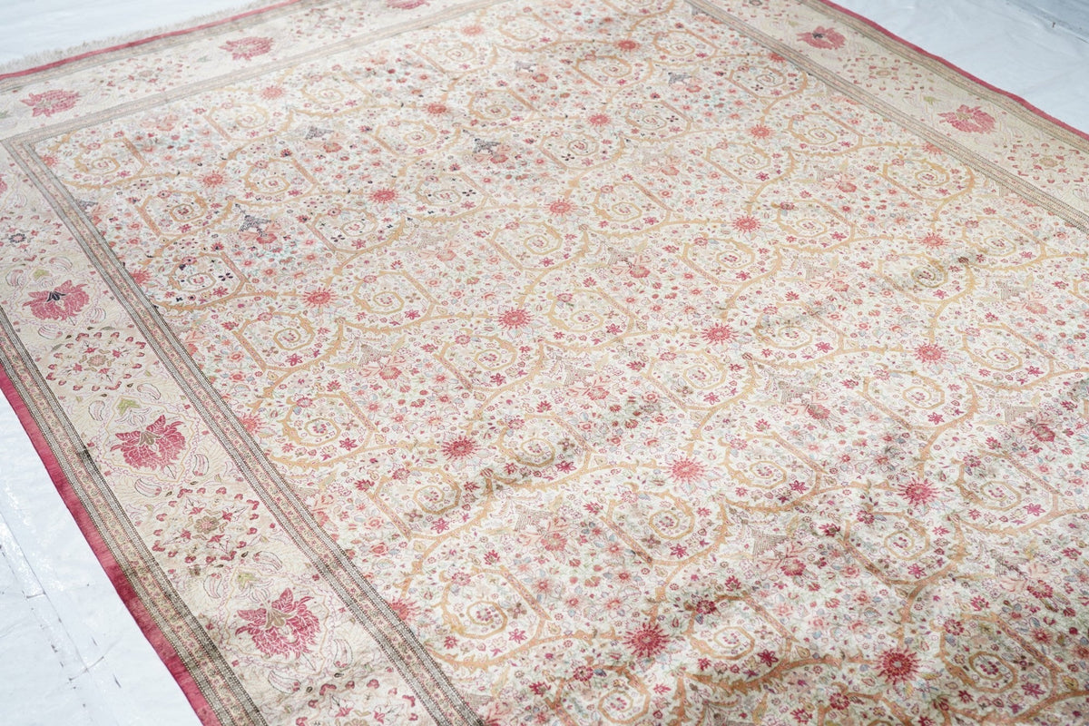 Extremely Fine Vintage Silk Qum Rug 6'6'' x 9'5''