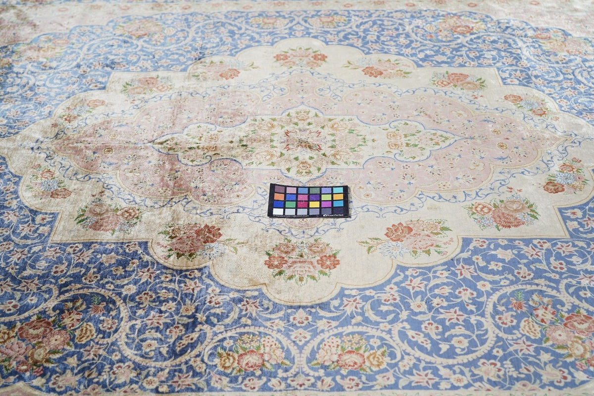 Extremely Fine Vintage Silk Qum Rug 6'5'' x 9'8''