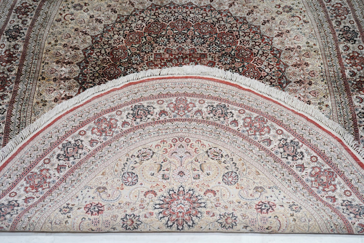 Extremely Fine Vintage Turkish Silk Hereke Oval Rug 4'10'' x 7'11''
