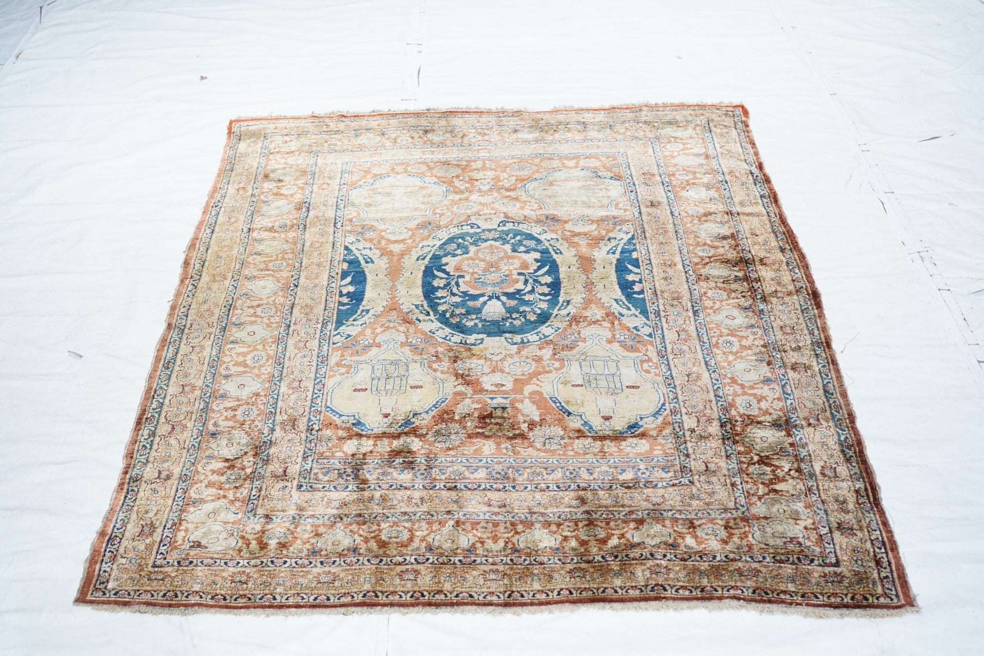 Antique Silk Heriz Rug 4'7'' x 6'1''