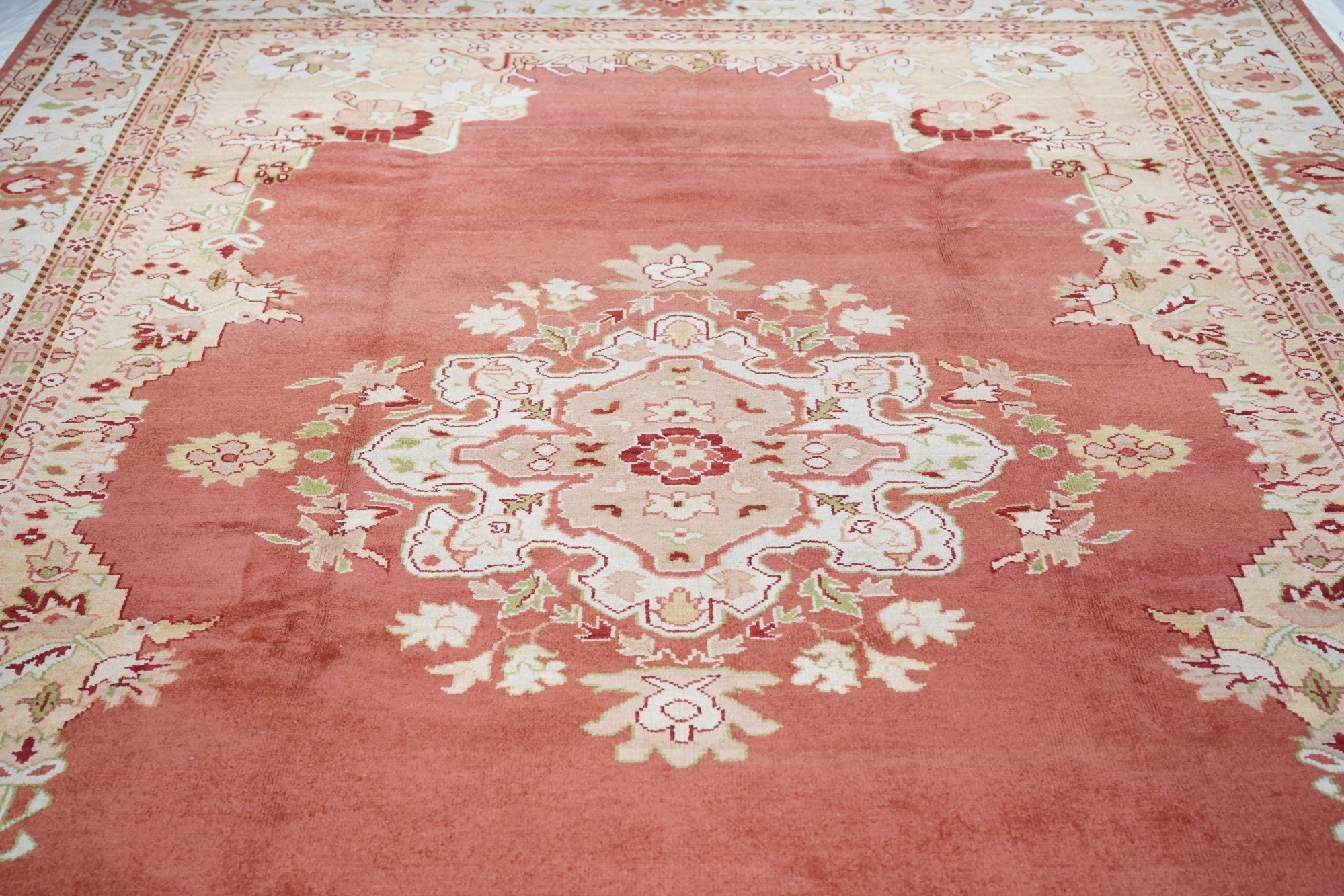 Oushak Rug 10'0" x 14'0"