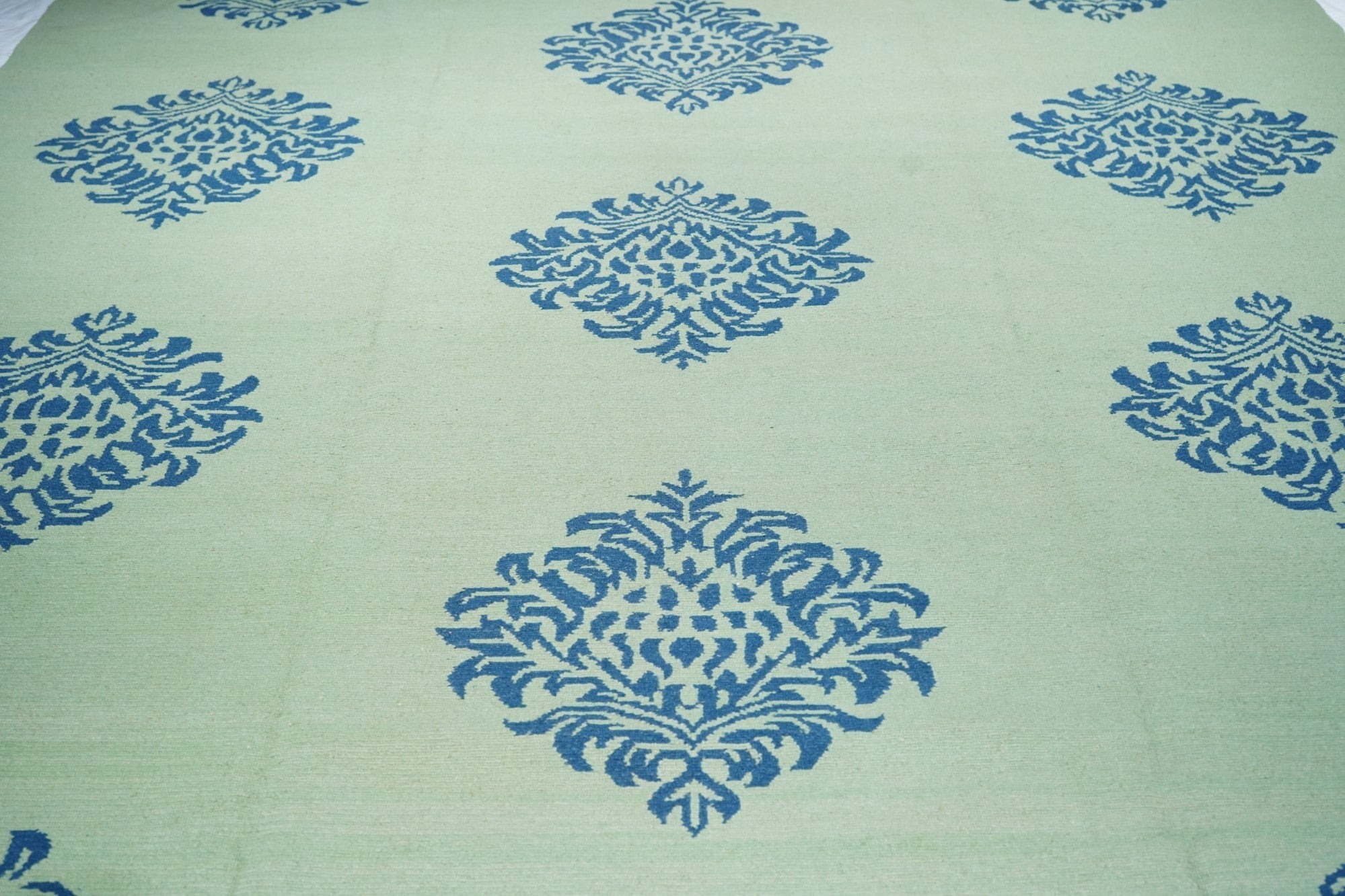 Sumak Rug 10'0'' x 14'0''