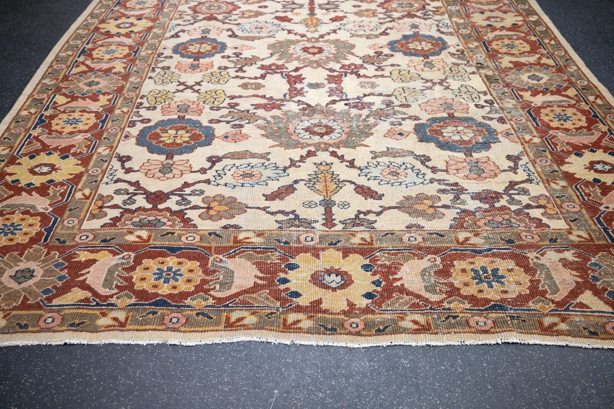 Antique l Mahal Sultanabad Rug 8'6'' x 11'1''