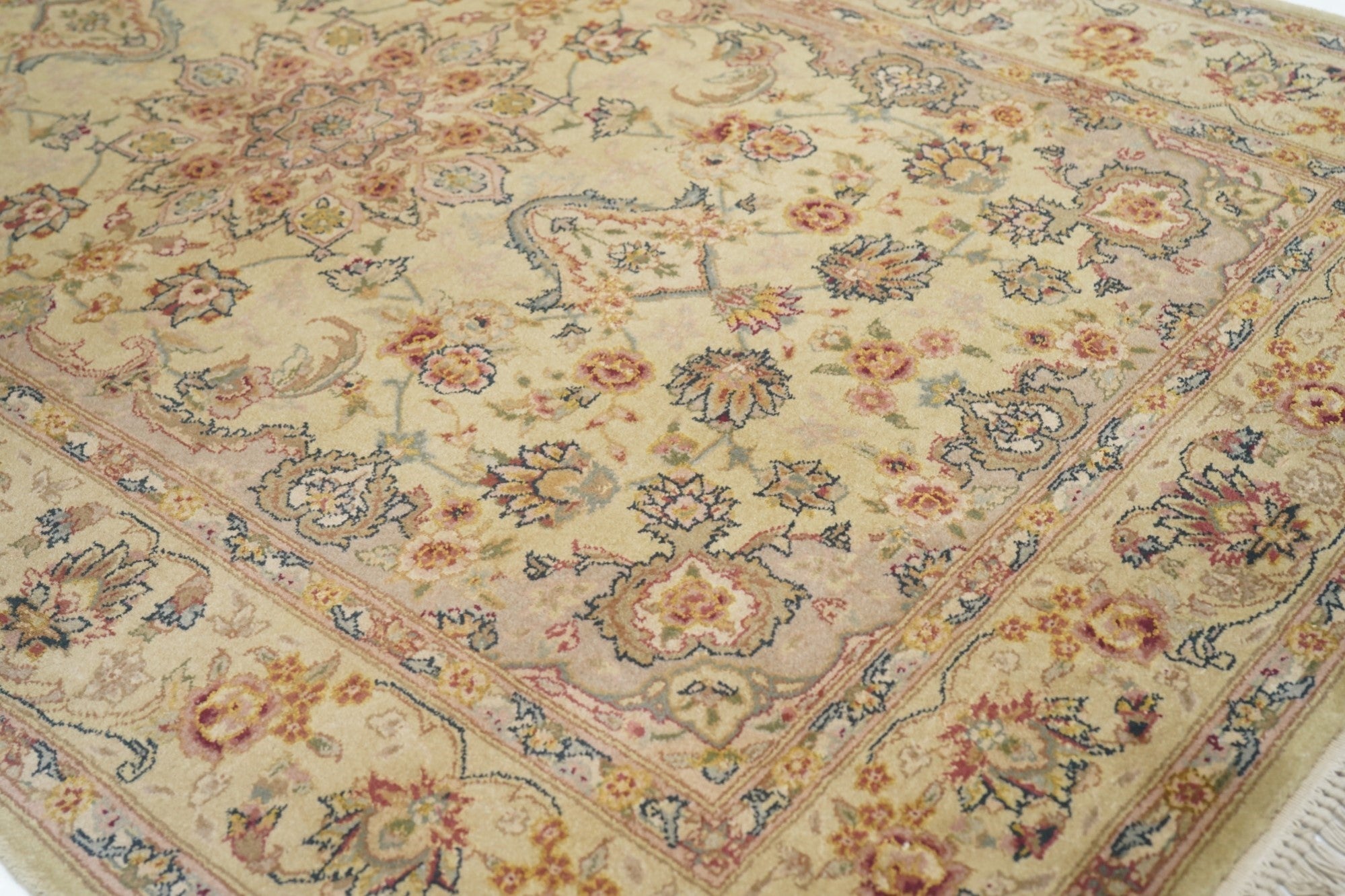 PAK Tabriz Design Rug 3'9'' x 5'9''