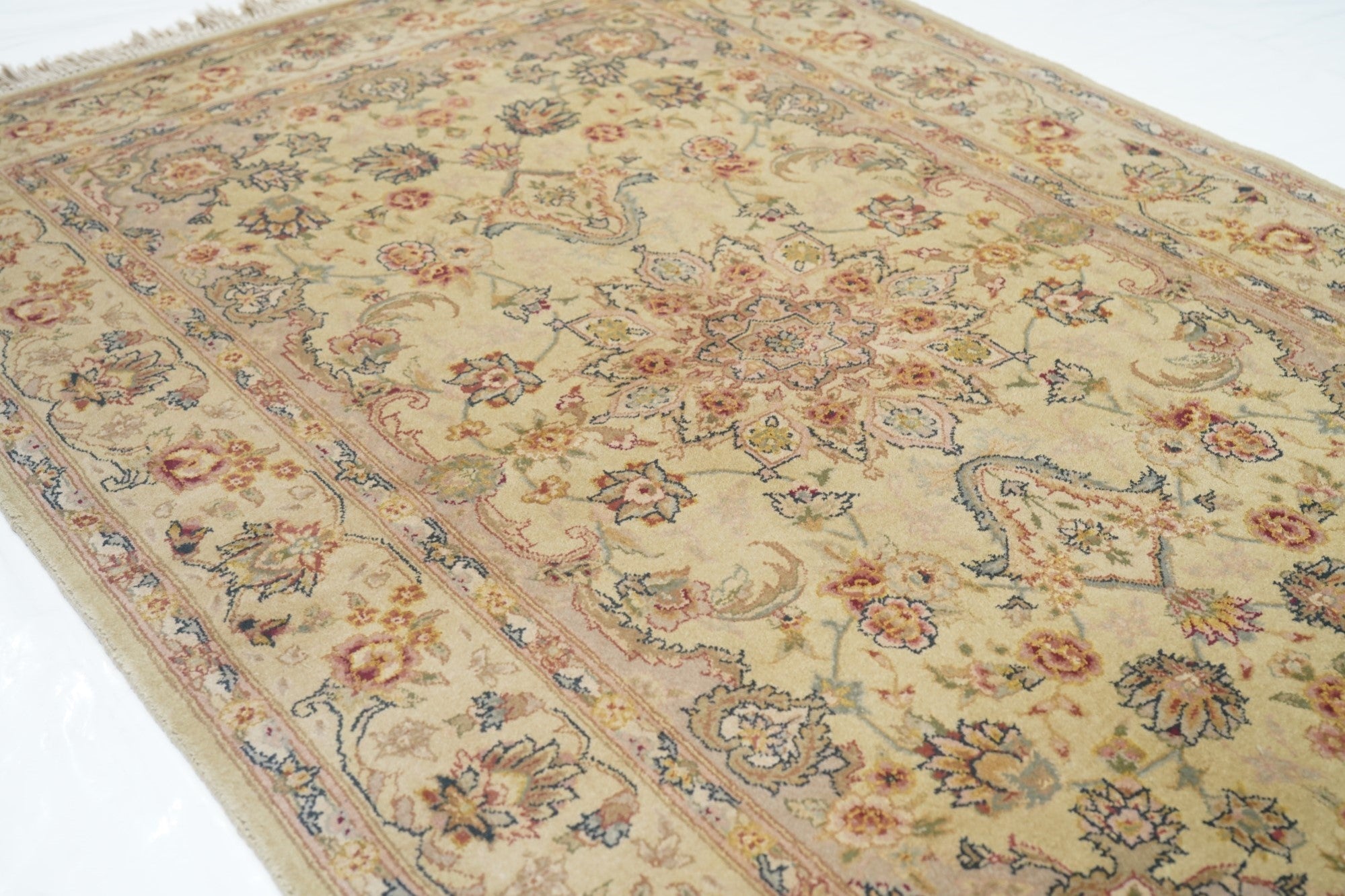 PAK Tabriz Design Rug 3'9'' x 5'9''