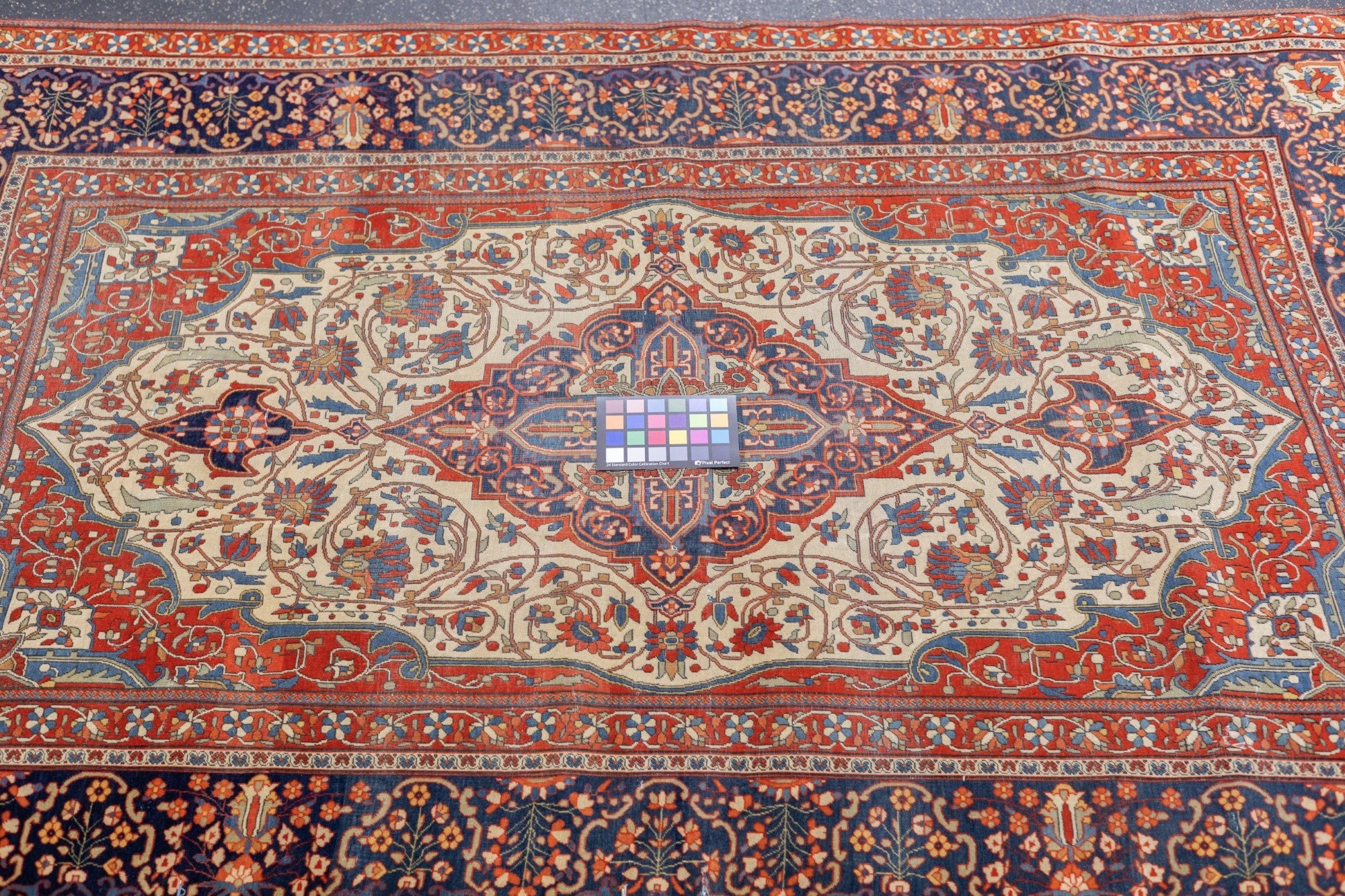 Antique Fine Mohtasham Kashan Rug 4' 5" x 6' 8''