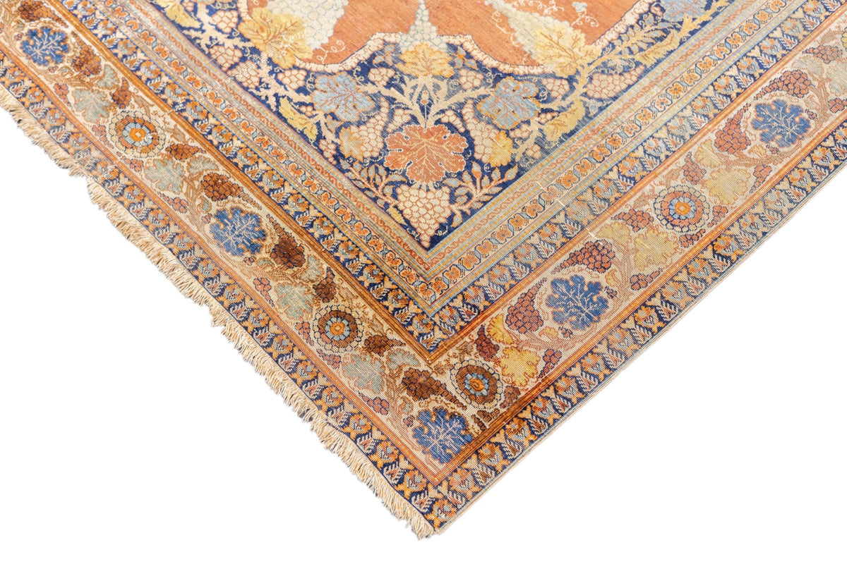 Fine Antique Silk Heriz Rug 3'9'' x 5'3''