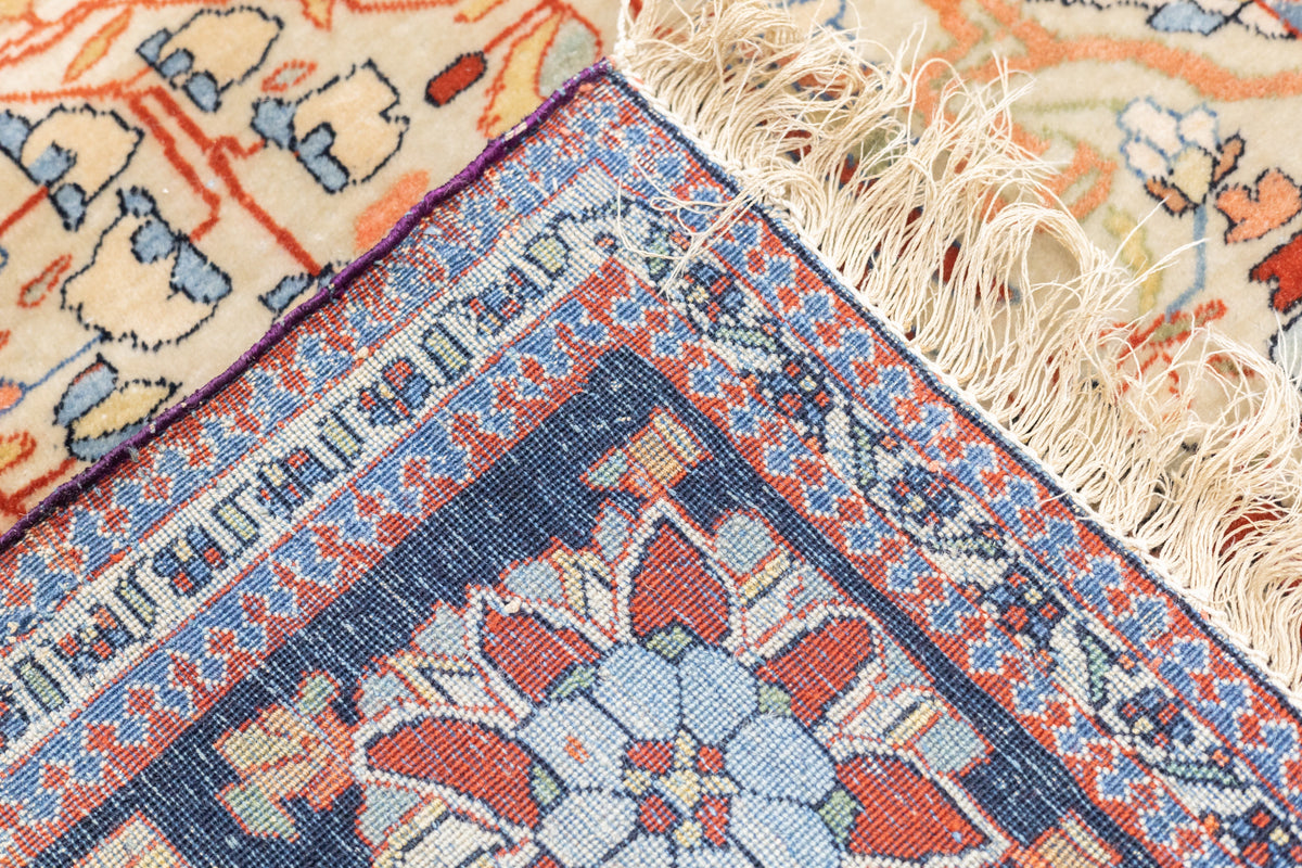 Antique Mohtashem Kashan Rug 4'4'' x 6'8''