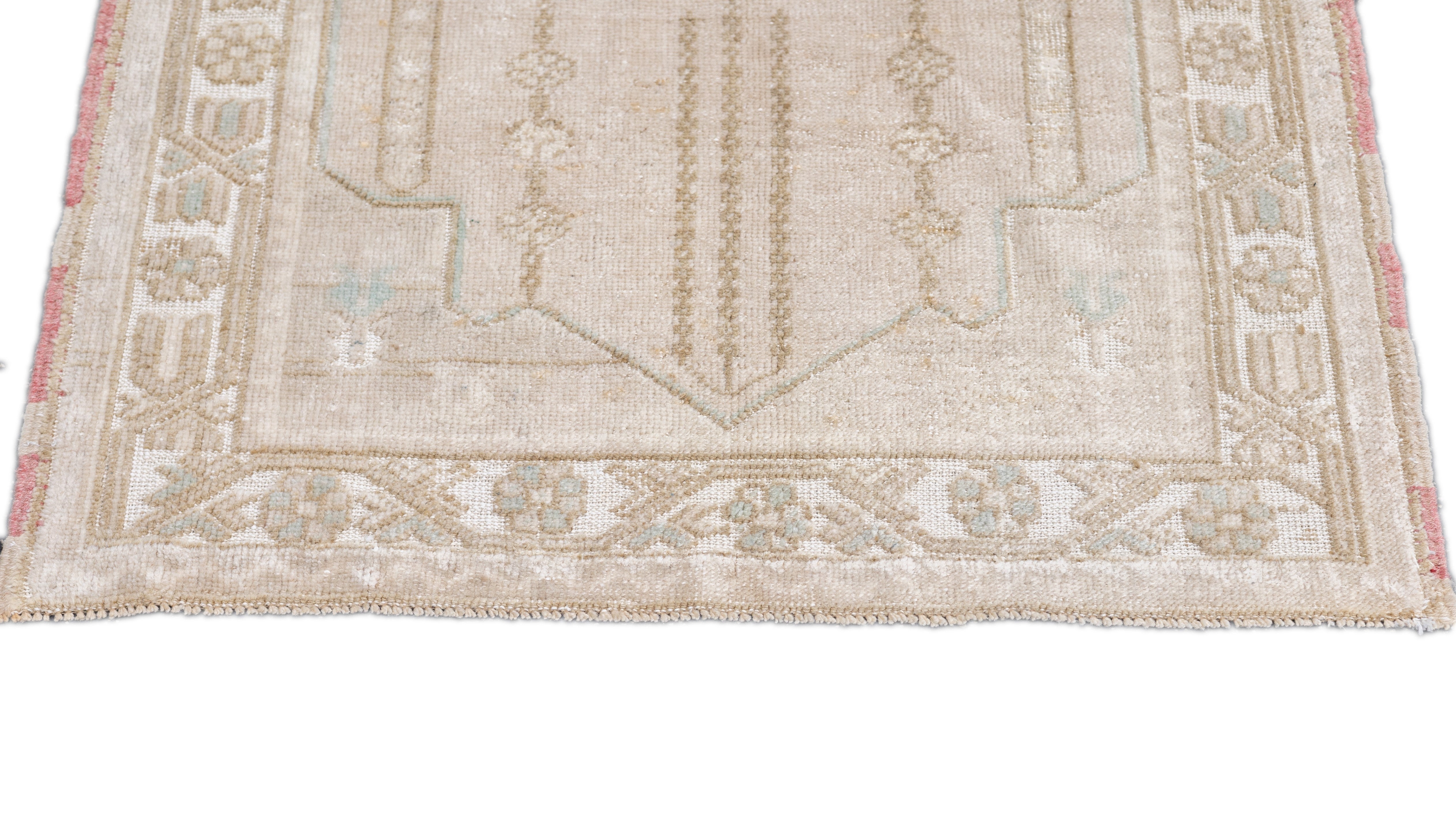 Oushak Rug 2'9'' x 4'0"