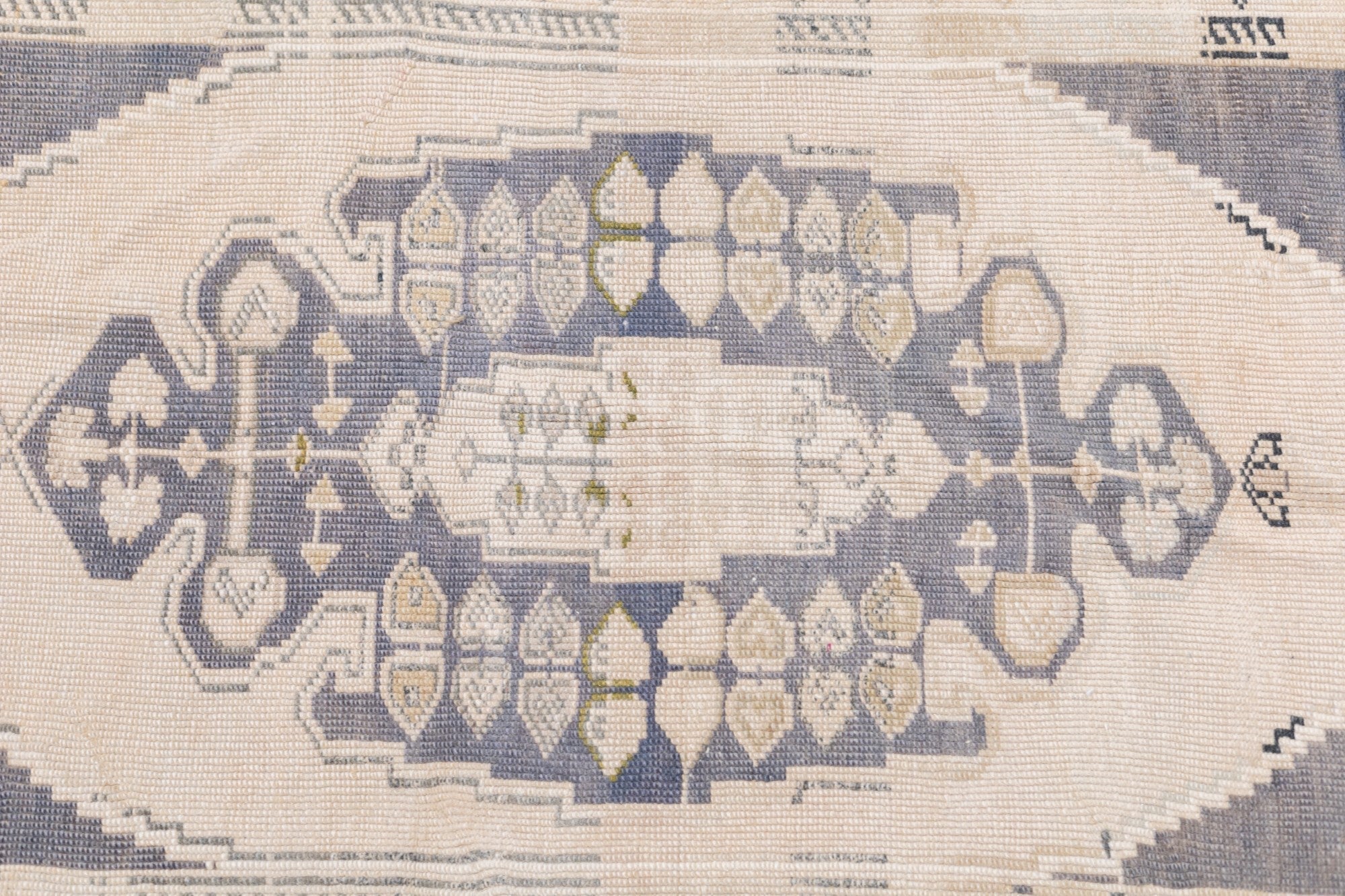 Oushak Rug 4'5'' x 7'5''
