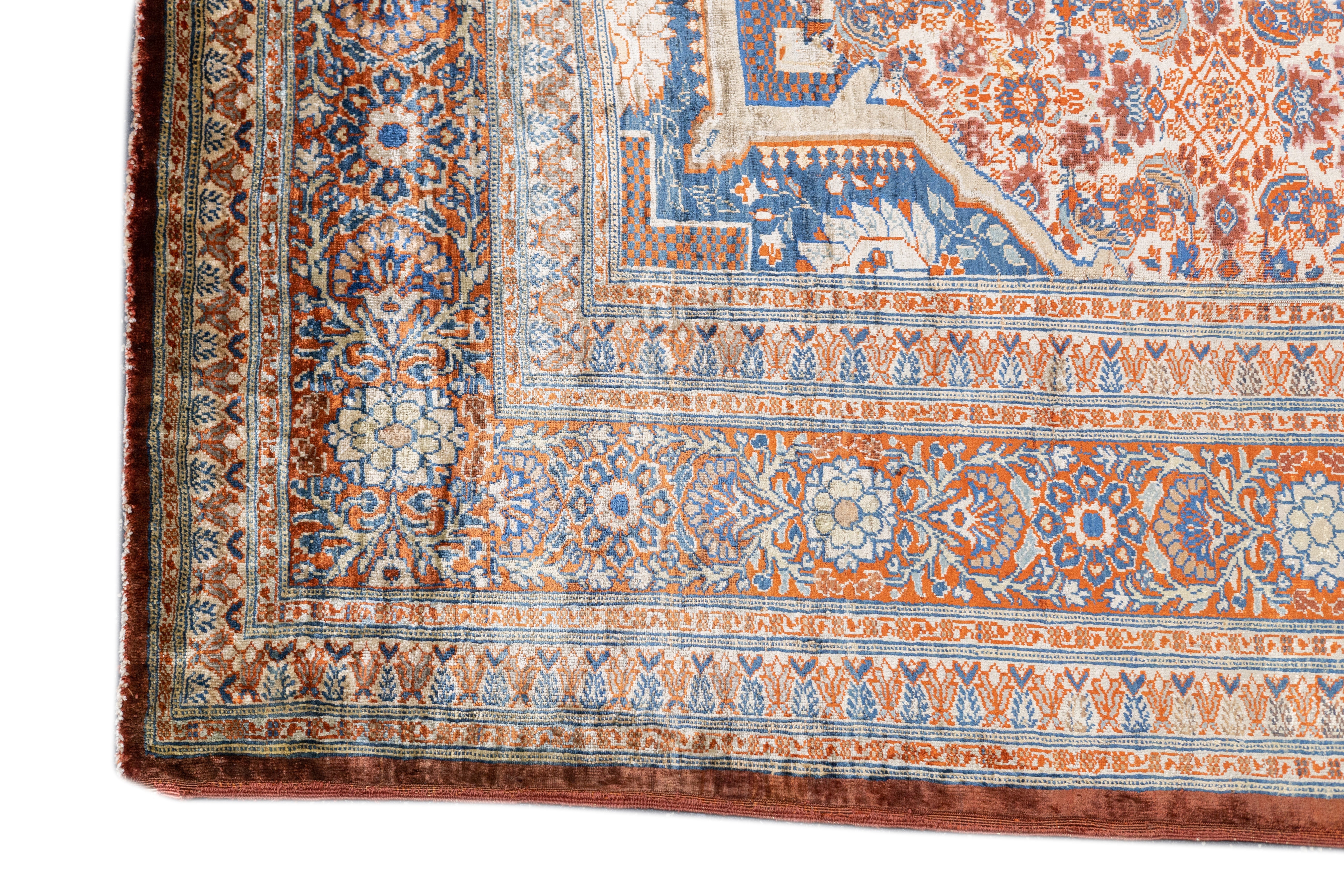 Antique Silk Heriz Rug 4'6'' x 5'5''