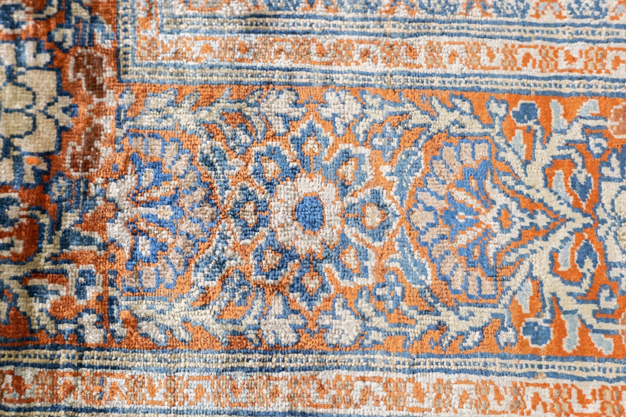 Antique Silk Heriz Rug 4'6'' x 5'5''