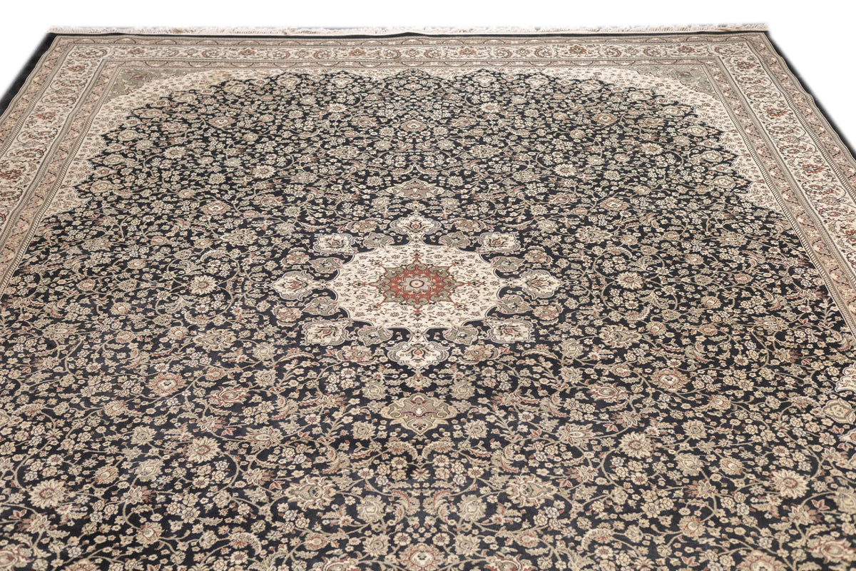 Vintage Design Rug 9'9'' x 12'9''