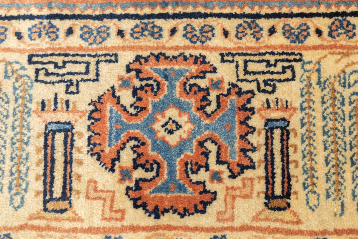 Fine Antique Sarouk Rug 6'2'' x 8'7''