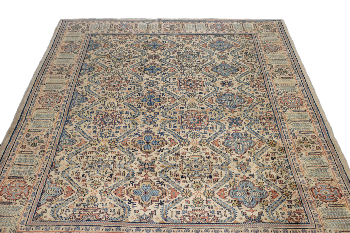 Fine Antique Sarouk Rug 6'2'' x 8'7''