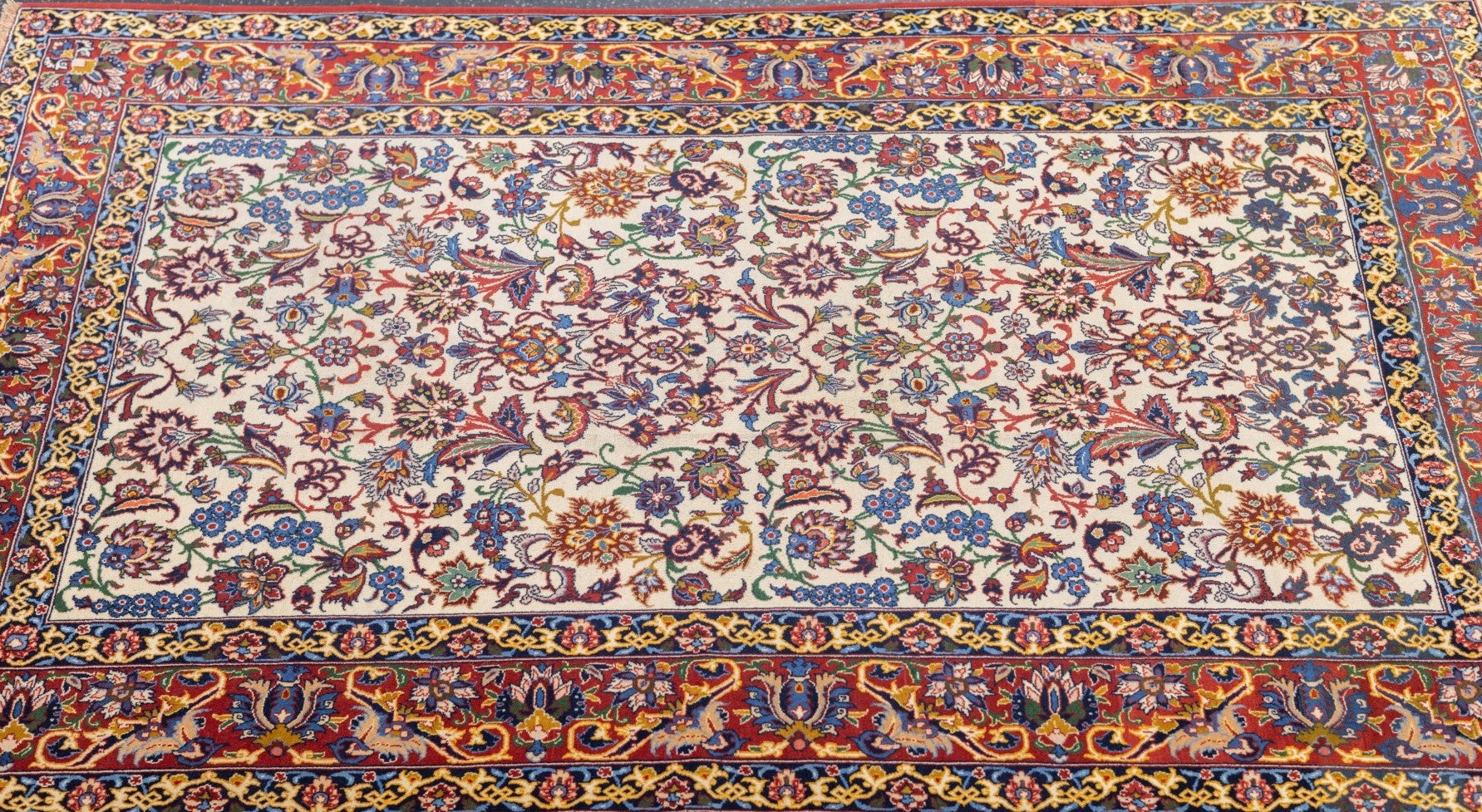 Antique Isfahan Rug 3'5'' x 5'2''
