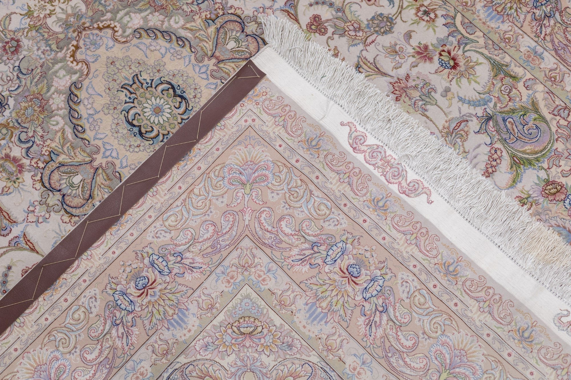 Extremely Fine Tabriz Wool & Silk woven Rug 4'11'' x 7'1''