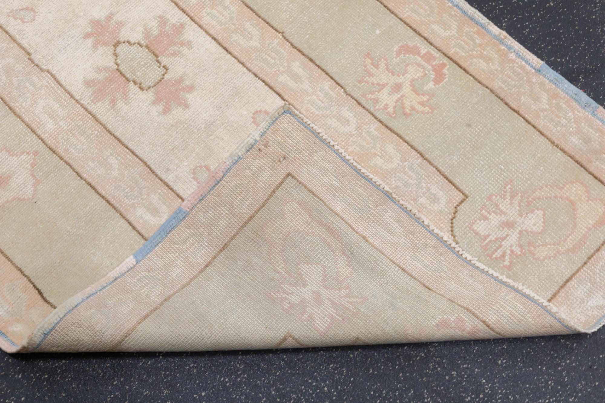 Oushak Rug 2'8'' x 4'7''