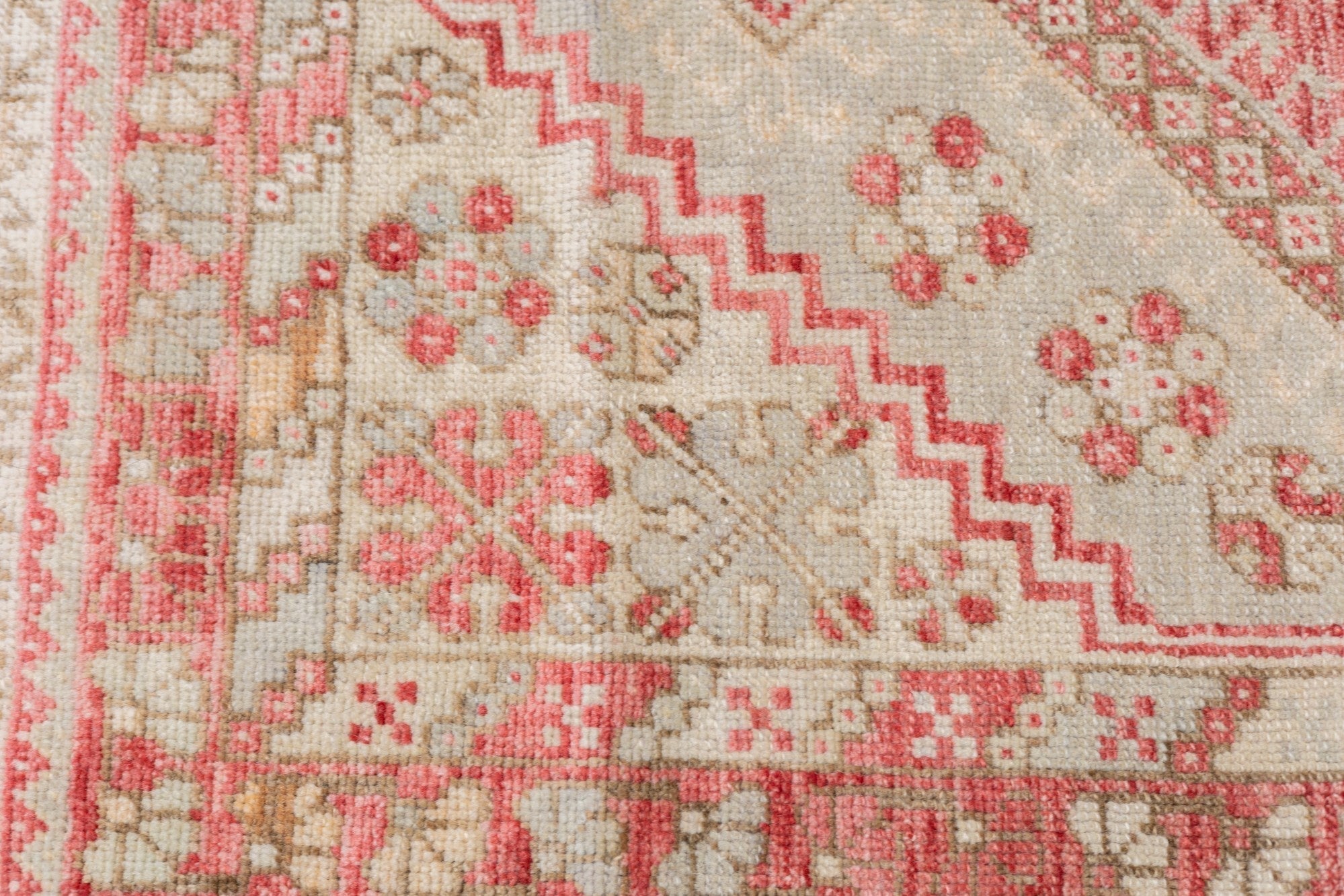 Vintage Anatolian Rug 3'5'' x 5'5''