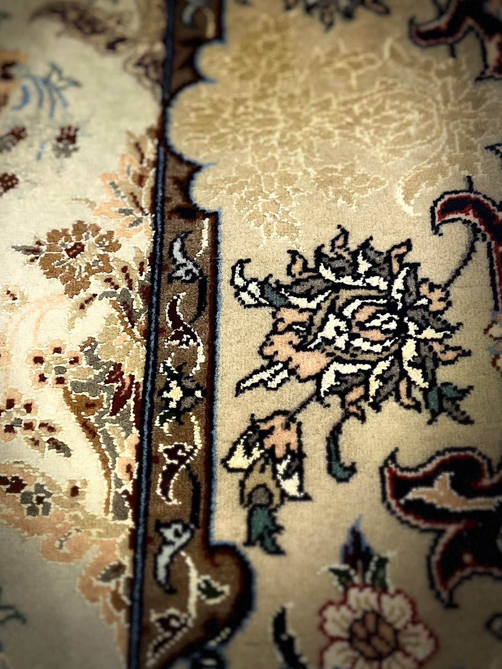 Isfahan Rug 2' 8" x 7' 3''