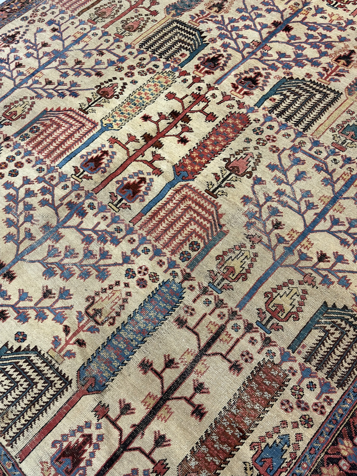 Antique Bakhshayesh Rug 7' 8'' x 11' 7''