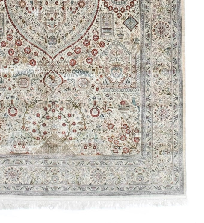 Fine Vintage Turkish Silk Hereke Rug 5' 0" x 8' 0"