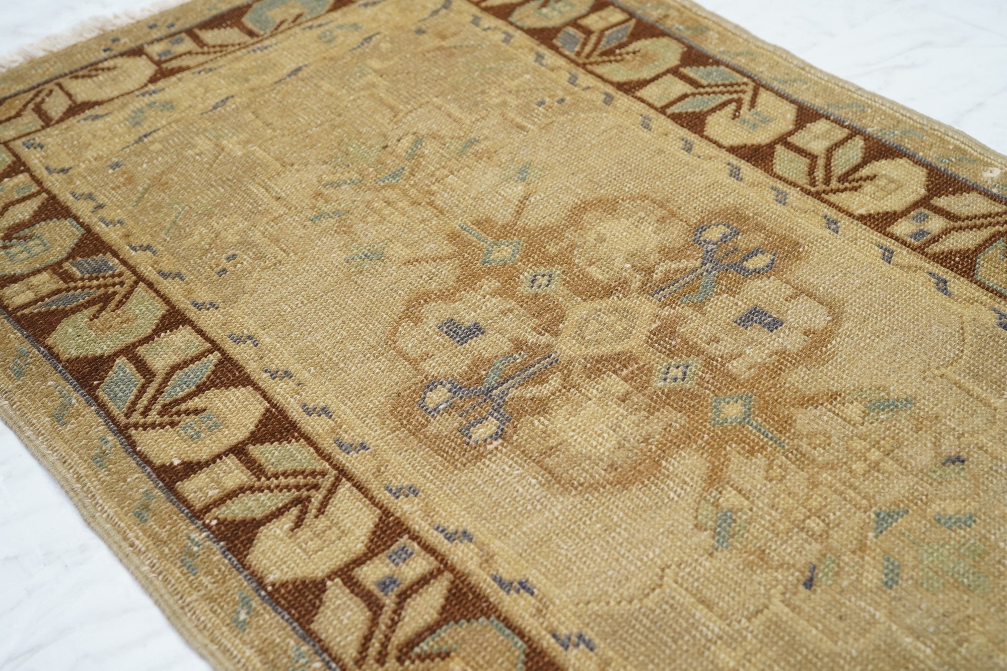 Turkish Rug 2'3'' x 3'9''