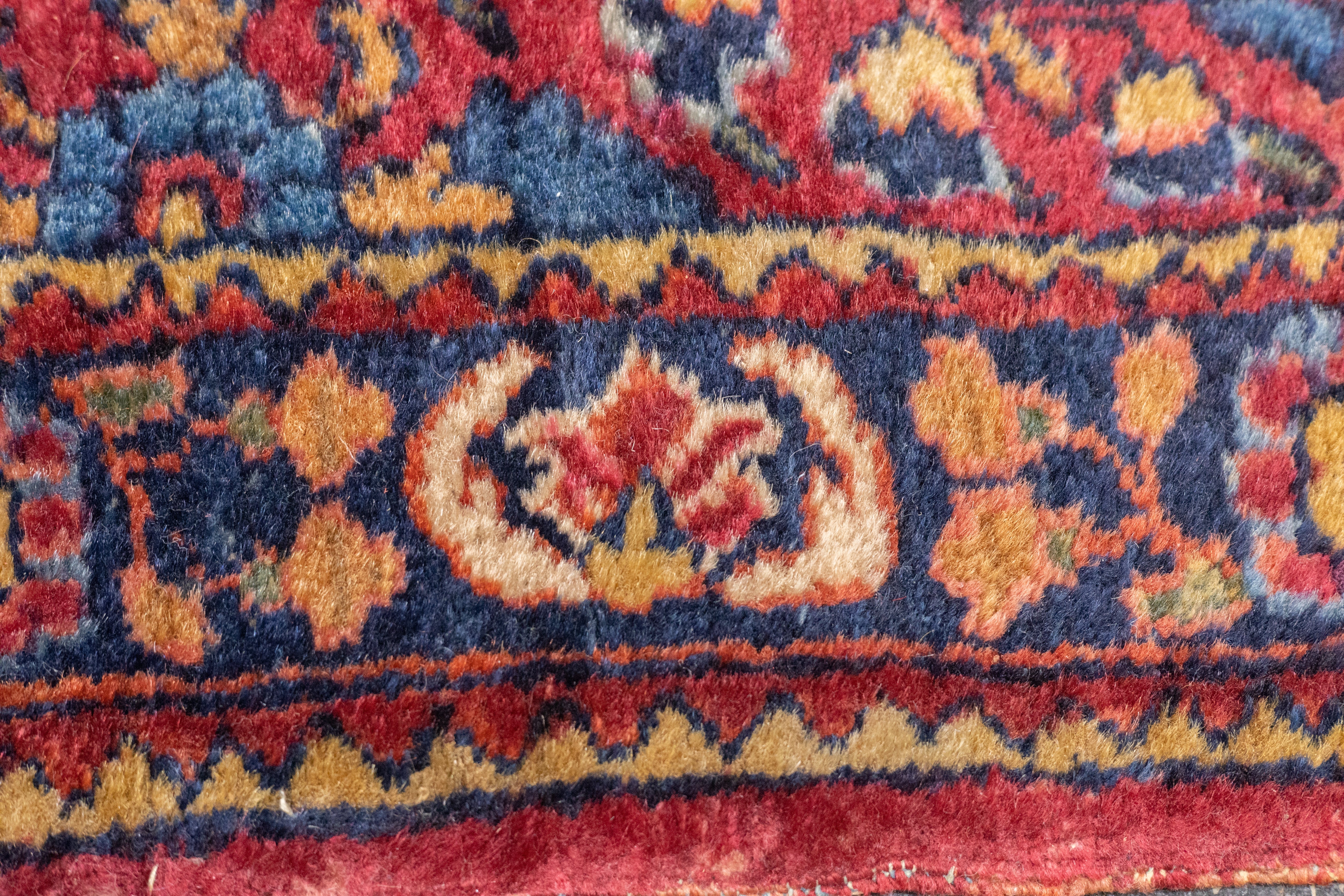 Antique Sarouk Rug 2'0" x 2'7''