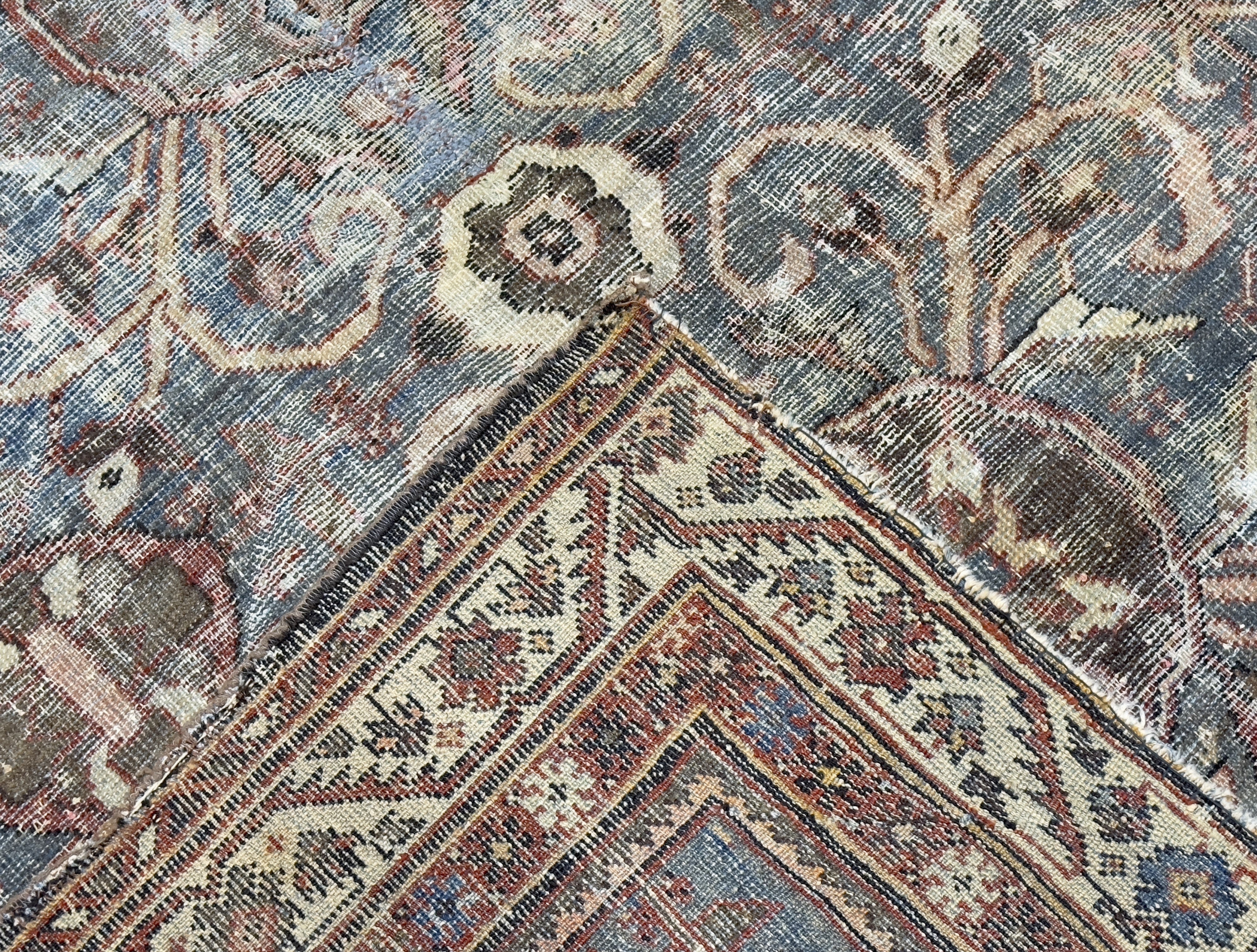 Antique Shabby Chic Sultanabad Mahal Rug 5' 5'' x 9' 5''