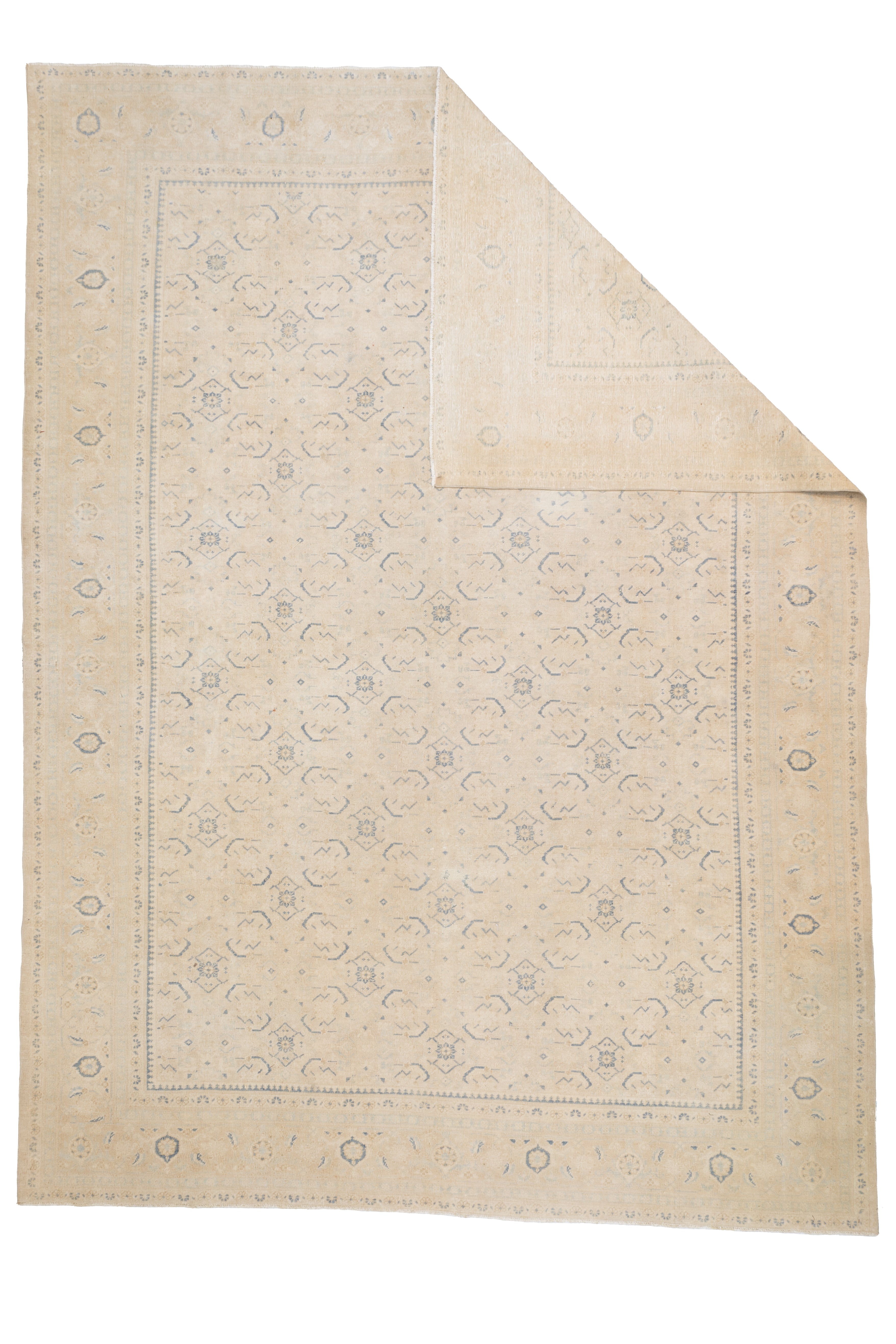 Fine Antique Tabriz Rug 9'10" x 13' 4''