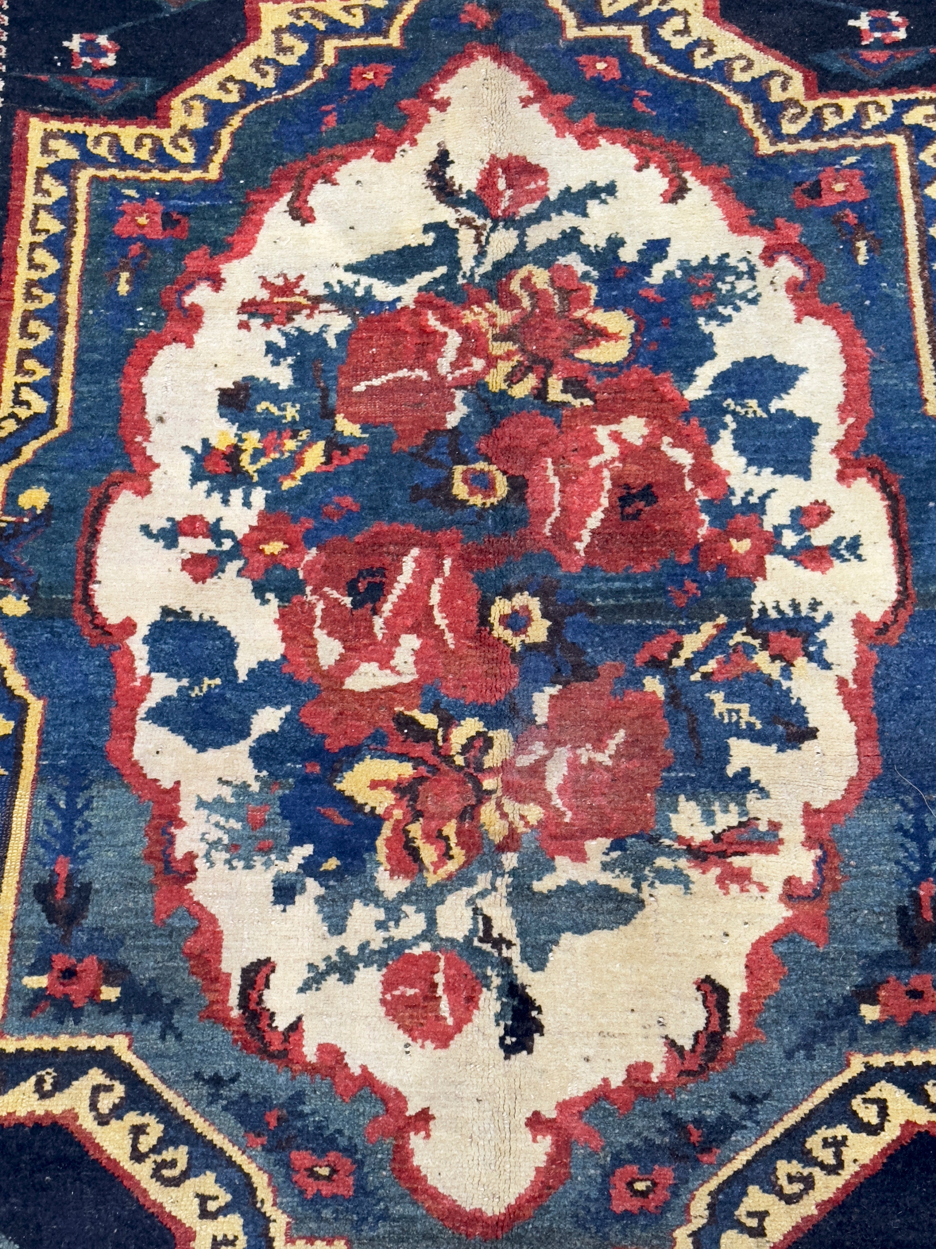 Antique Bakhtiari Rug 4' 10" x 8' 8''