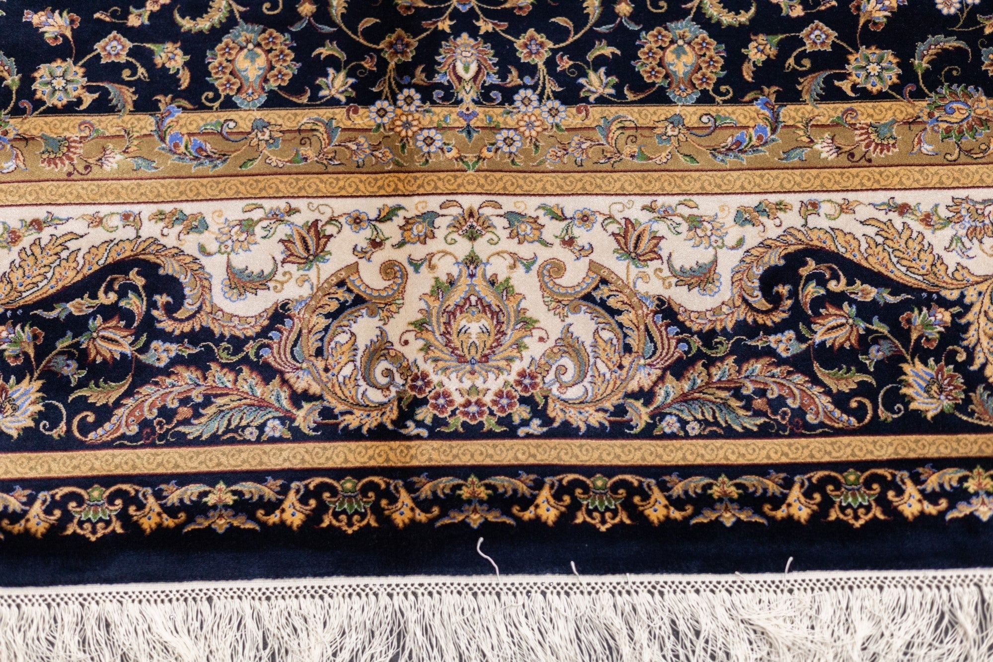 Design Rug 6'4" x 9'7"