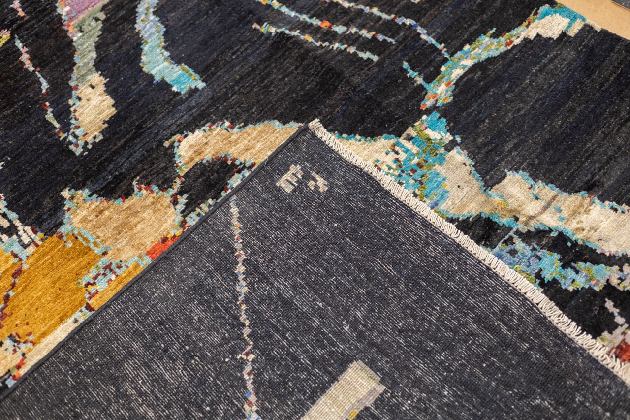 Fine Contemporary Wool Rug 5'6" x 7' 7''