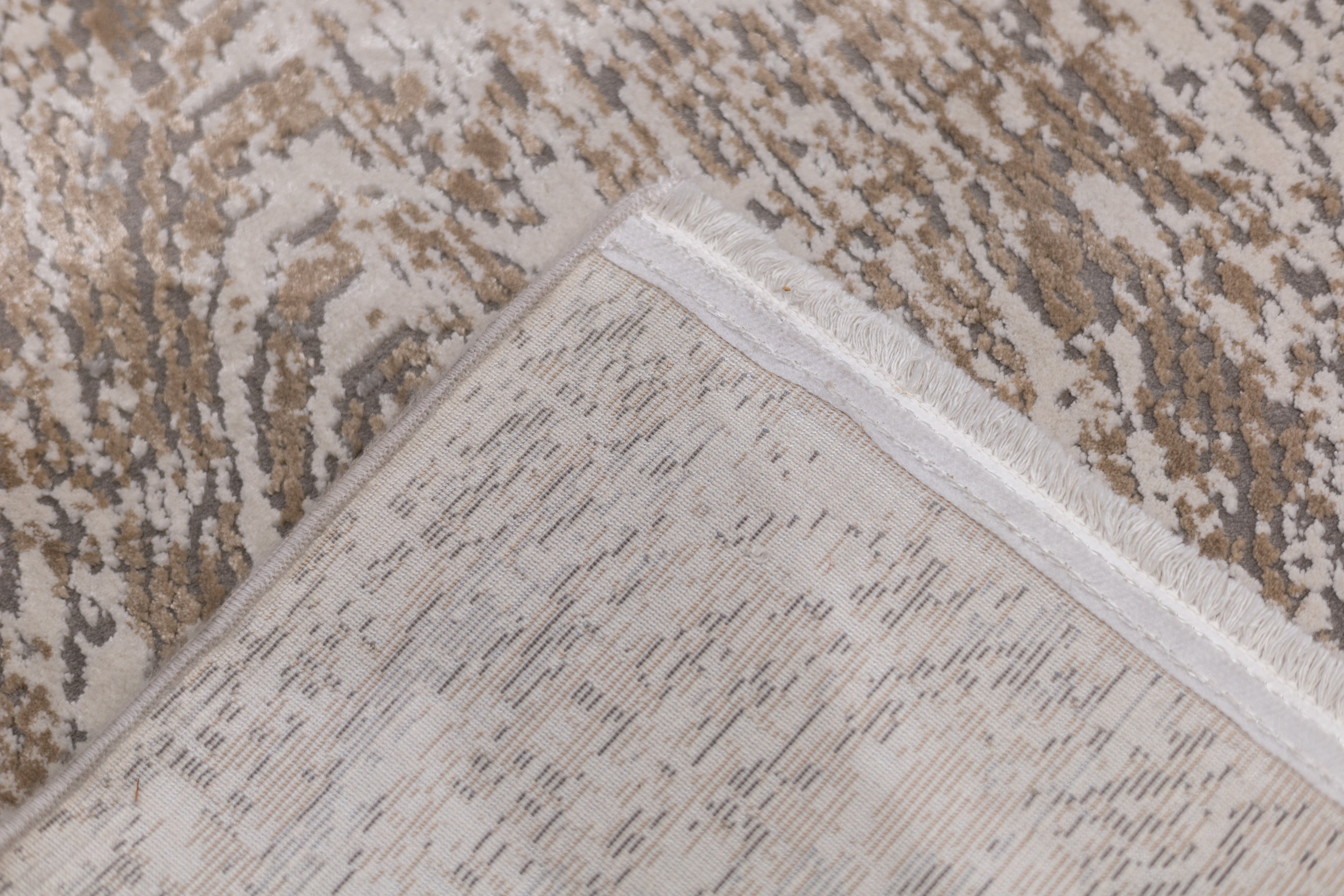 Modern Rug 5'1" x 7'7"
