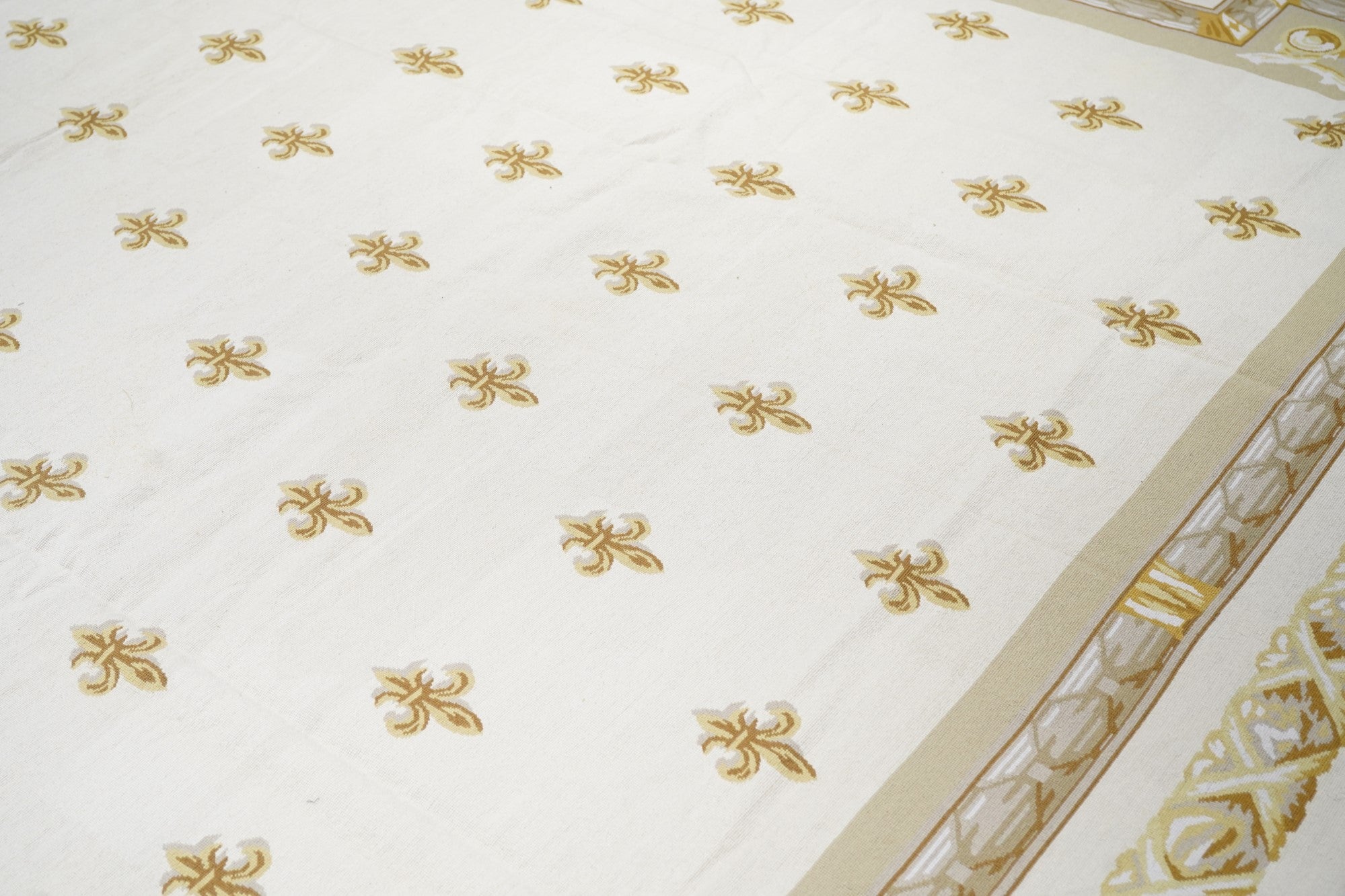 French Aubusson Design Rug 12'0" x 15'0"