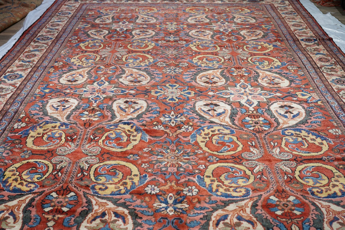Fine Antique Sultanabad Mahal Rug 10'3'' x 16'10''