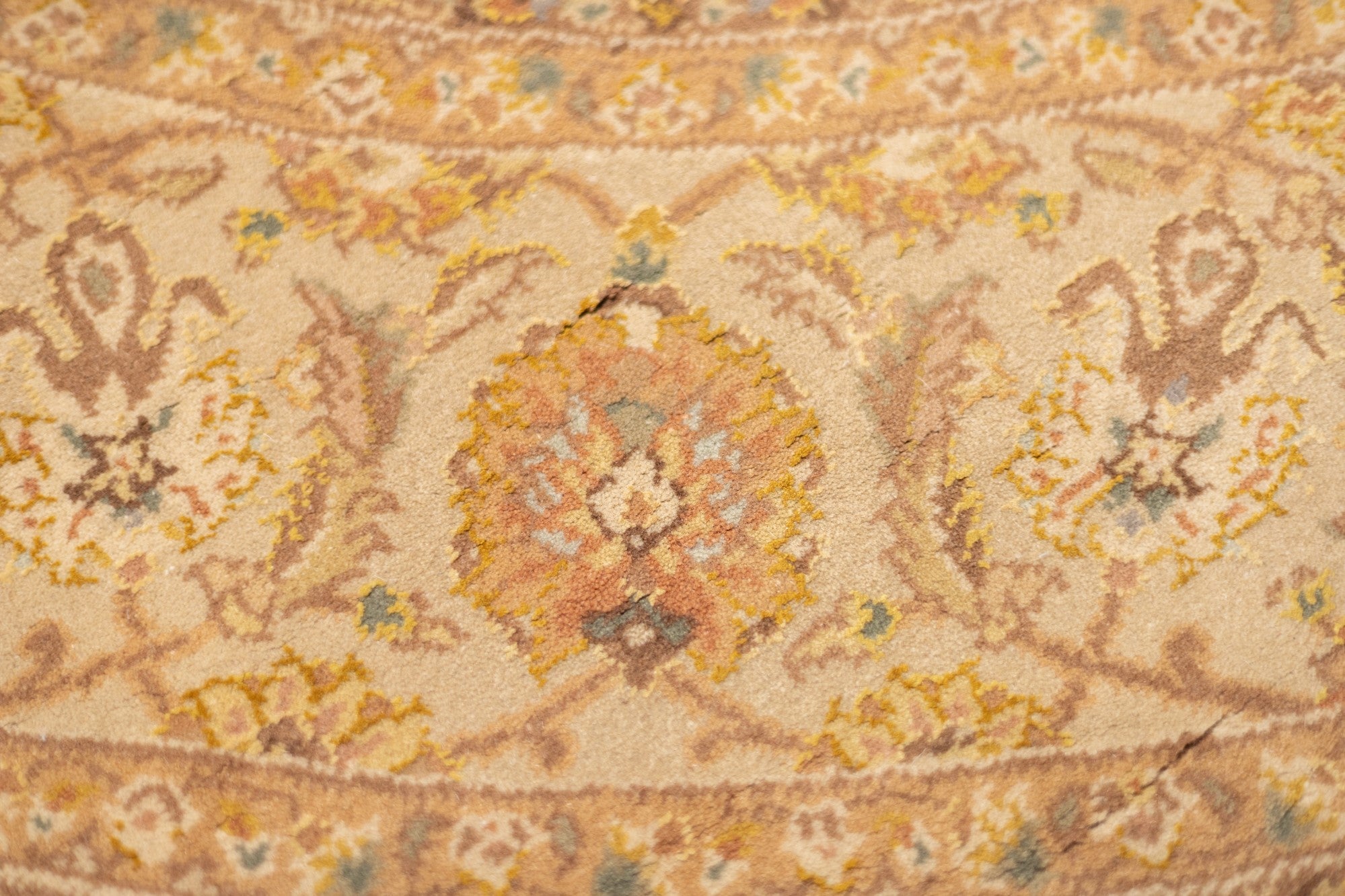Indo Kashan Rug 6'0" x 6'0"