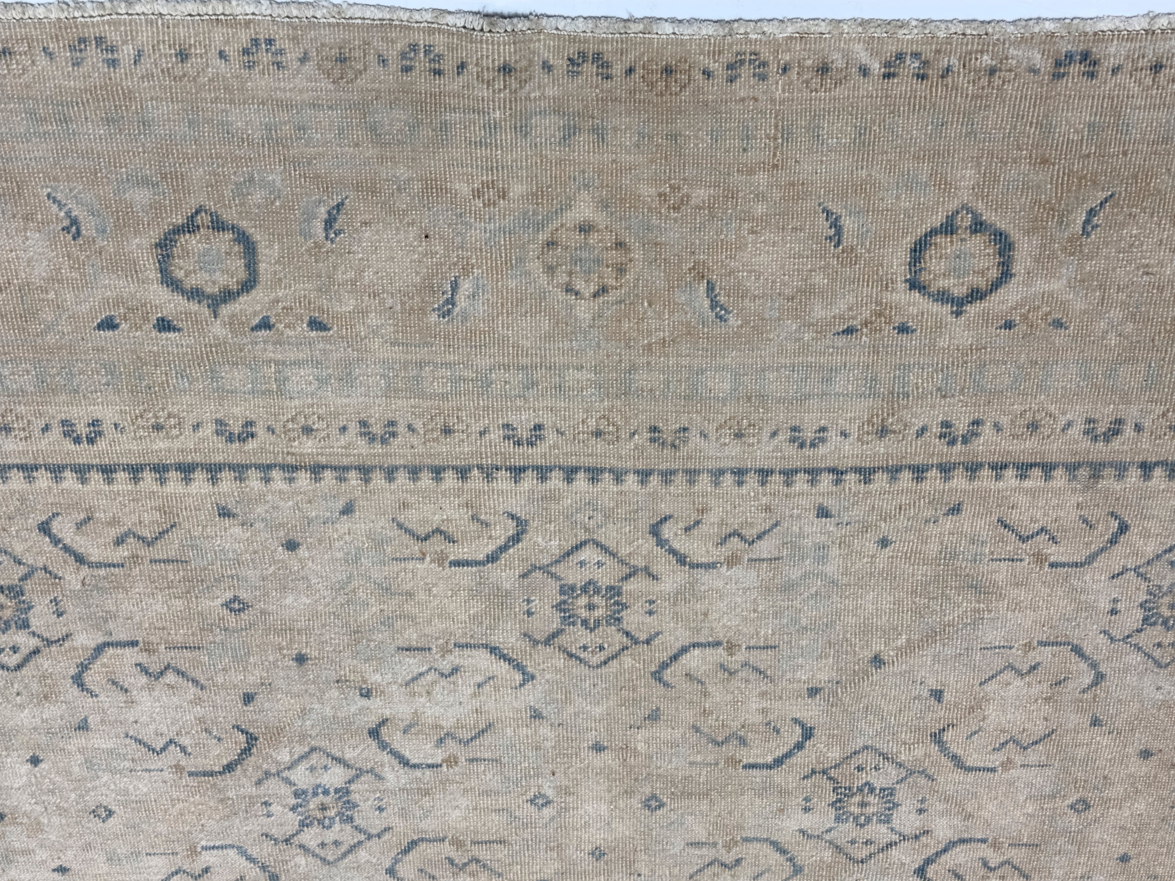 Fine Antique Tabriz Rug 9'10" x 13' 4''