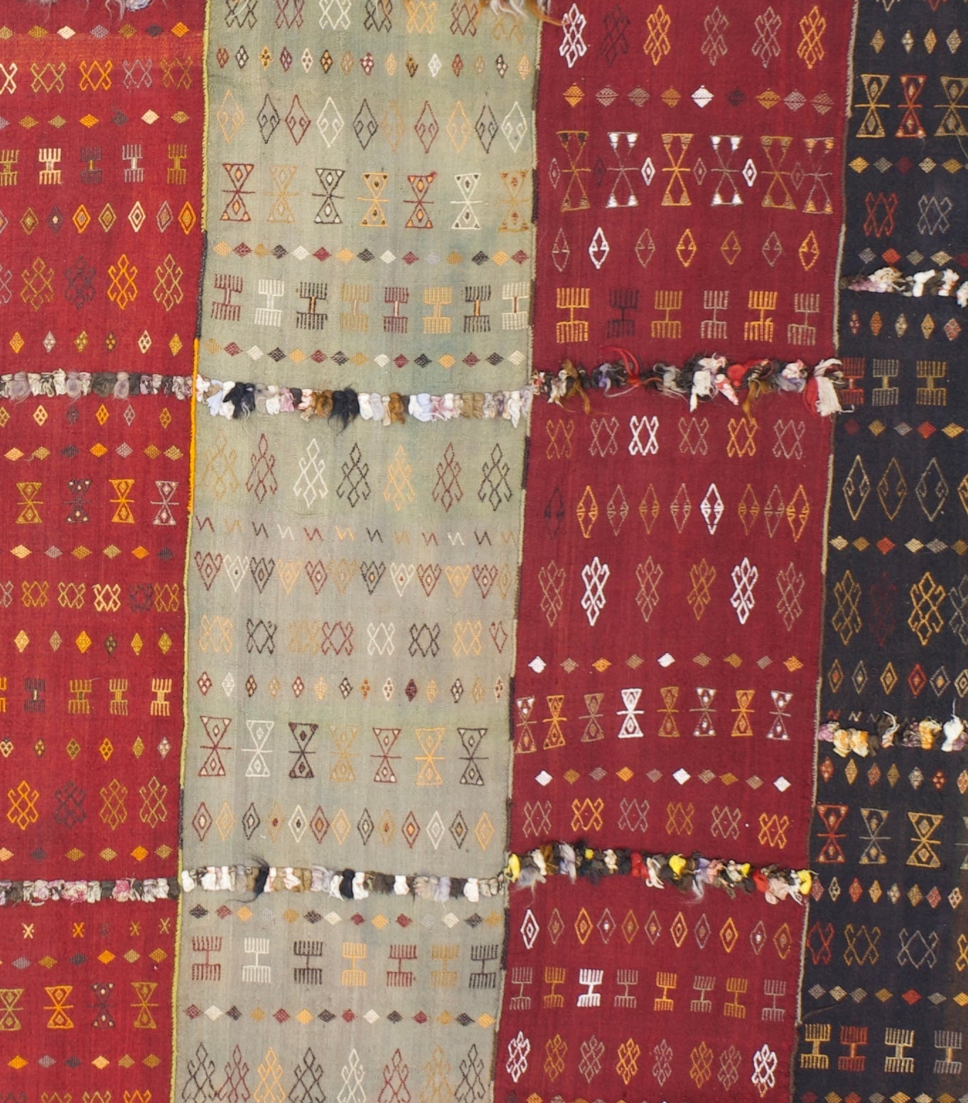 Fine Antique Uzbek Kilim Rug 5'9" x 10' 0"