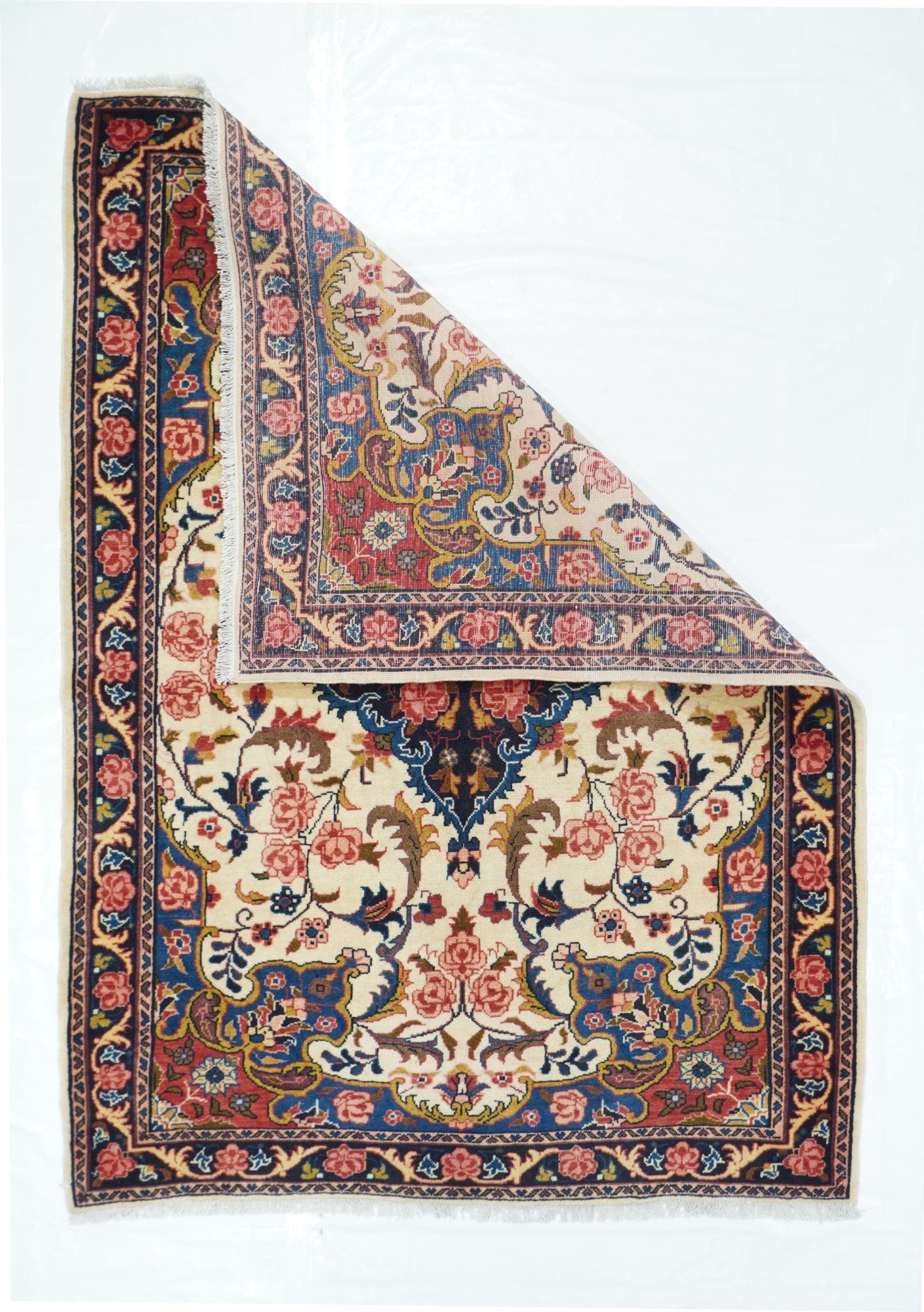 Vintage Sarouk Rug 3'6'' x 5'2''