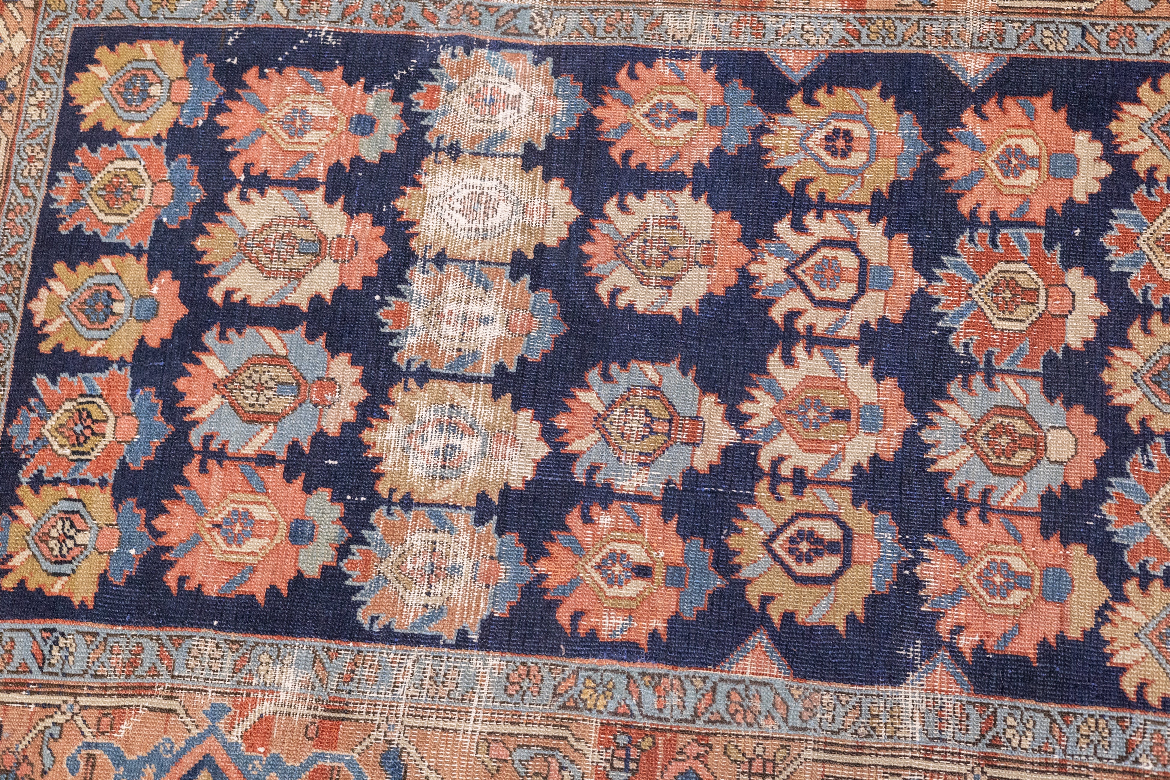Antique Persian Heriz Rug 4'2'' x 5'6''