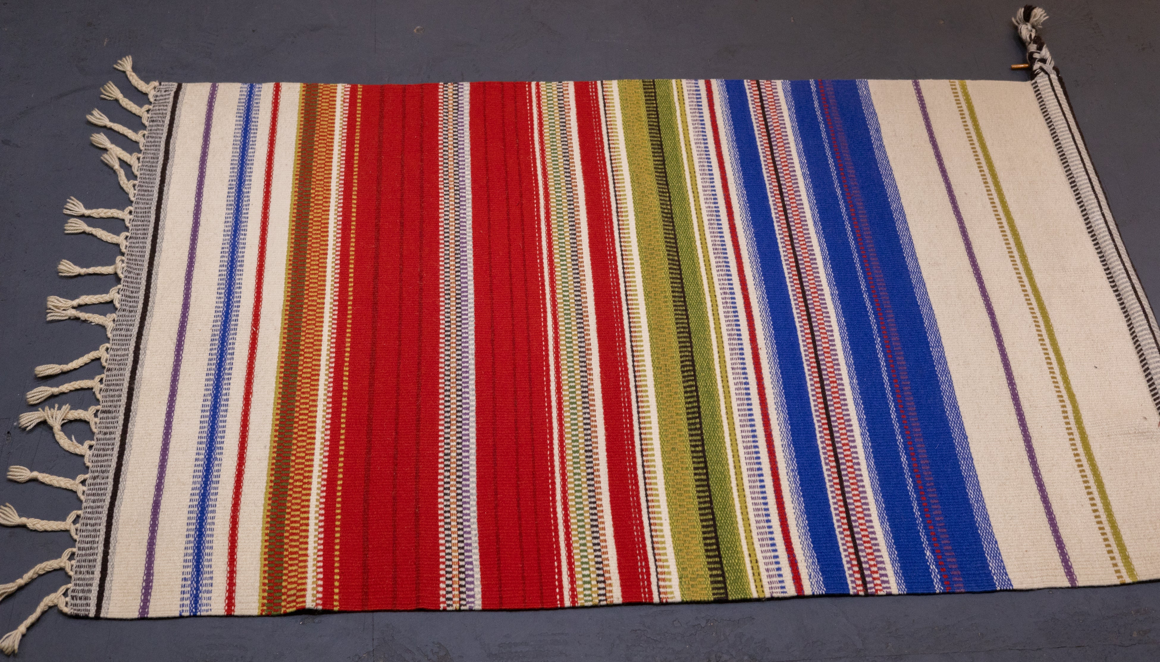 Modern  Kilim Wool Rug 3'3'' x 4'8''